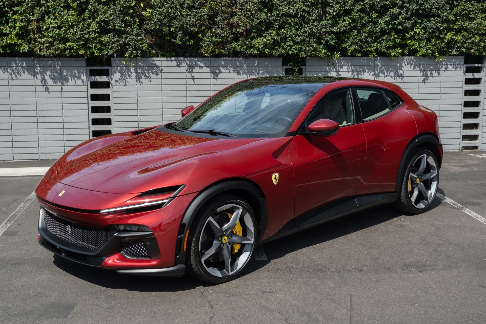 mph000_707387652_Used_2024_Ferrari_Purosangue_1755809958_bd05e76656