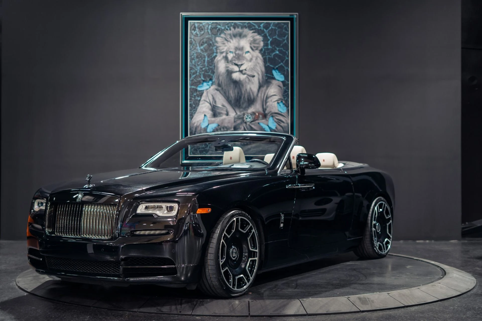 mph000_71440851_Used_2018_Rolls_Royce_Dawn_Black_Badge_1785268296_39869d0f2e