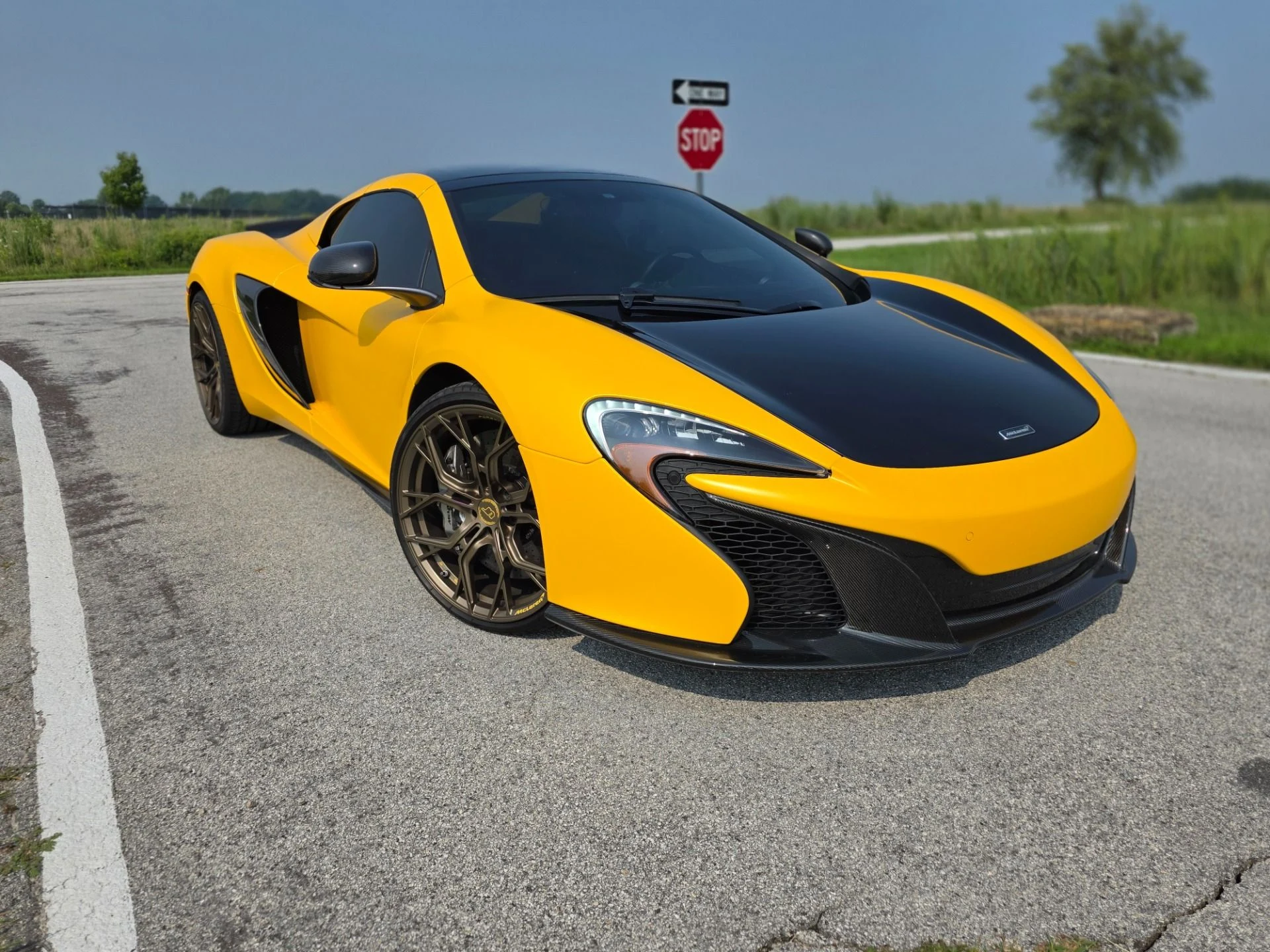 mph000_738033366_Used_2015_Mc_Laren_650_S_Spider_1754412728_a9aa33a5c7
