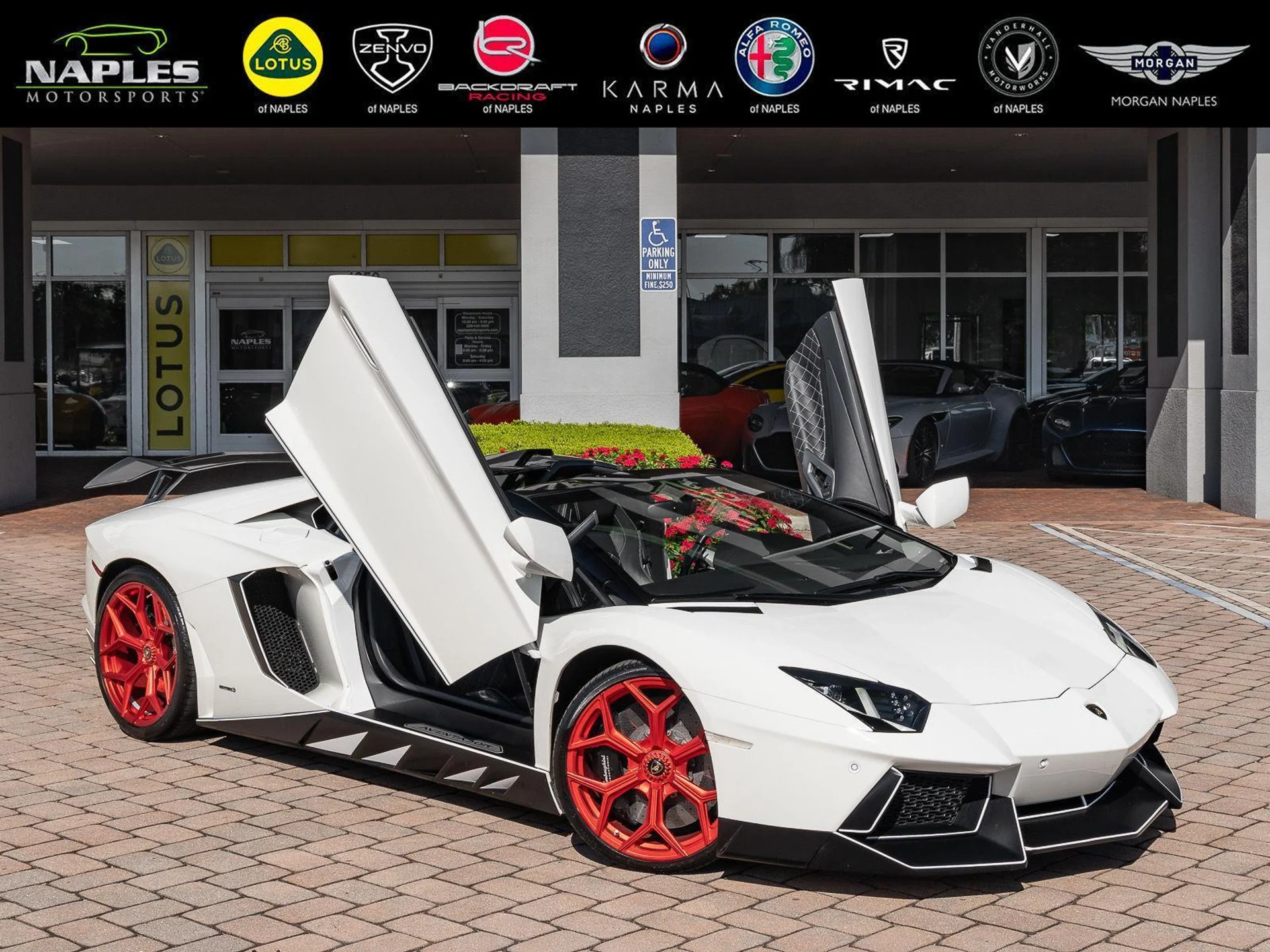 mph000_74846041_Used_2016_Lamborghini_Aventador_LP_700_4_1777082779_89c8e8c8e9