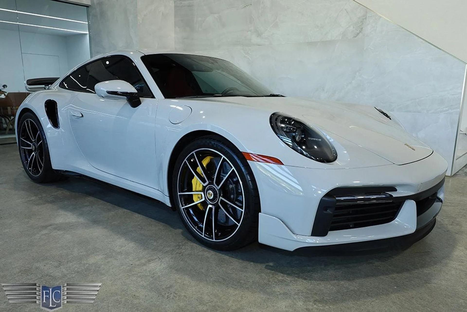 mph000_751158197_used_2024_porsche_911_turboscoupe_9689_22892492_1_1024_031e4df4d7