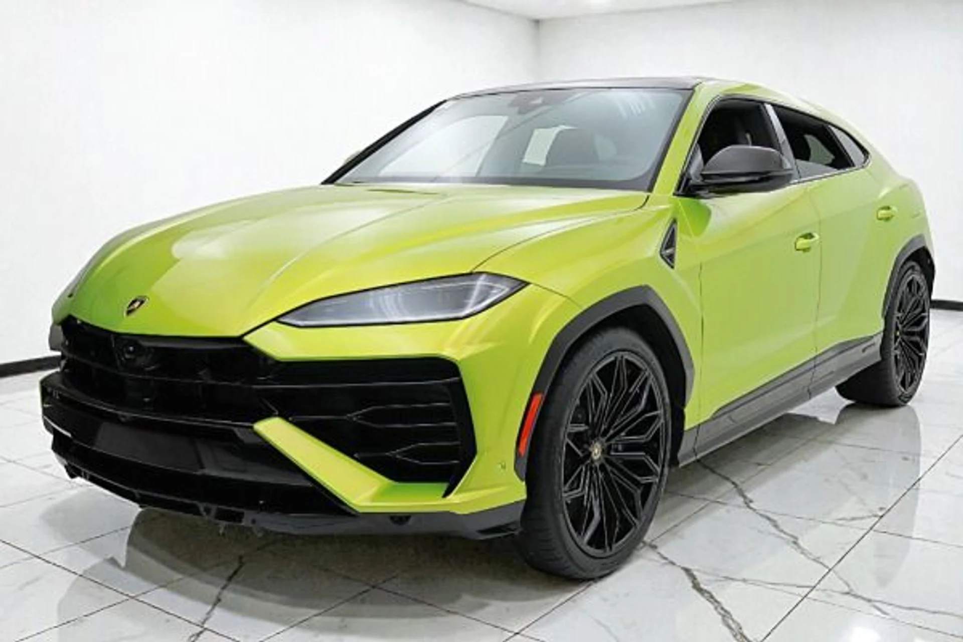 mph000_757601852_Used_2025_Lamborghini_Urus_SE_Org_MSRP_349965_65ca975e2b