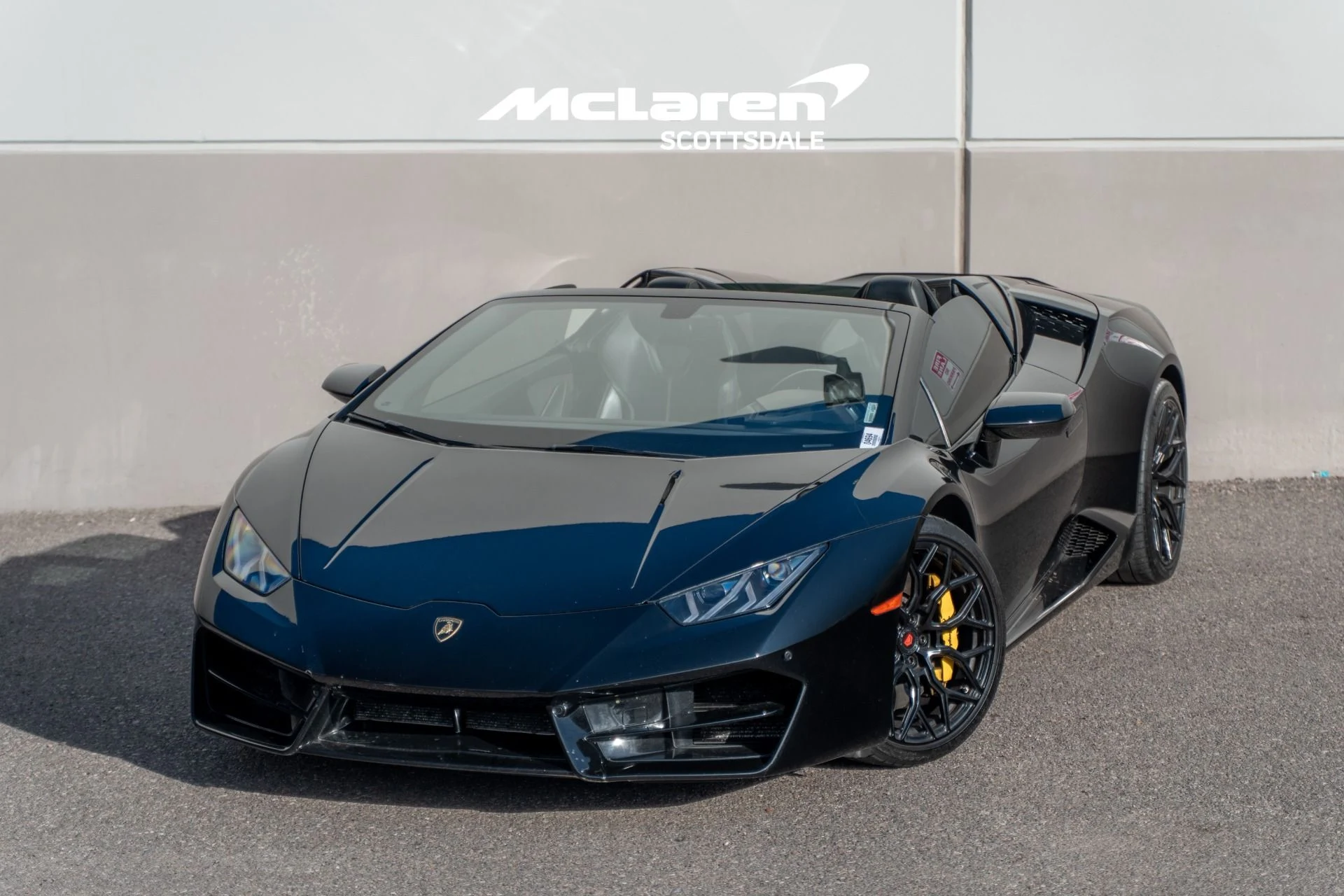mph000_770913697_Used_2019_LAMBORGHINI_HURACAN_LP_580_2_Spyder_1765056536_65d40ccba1