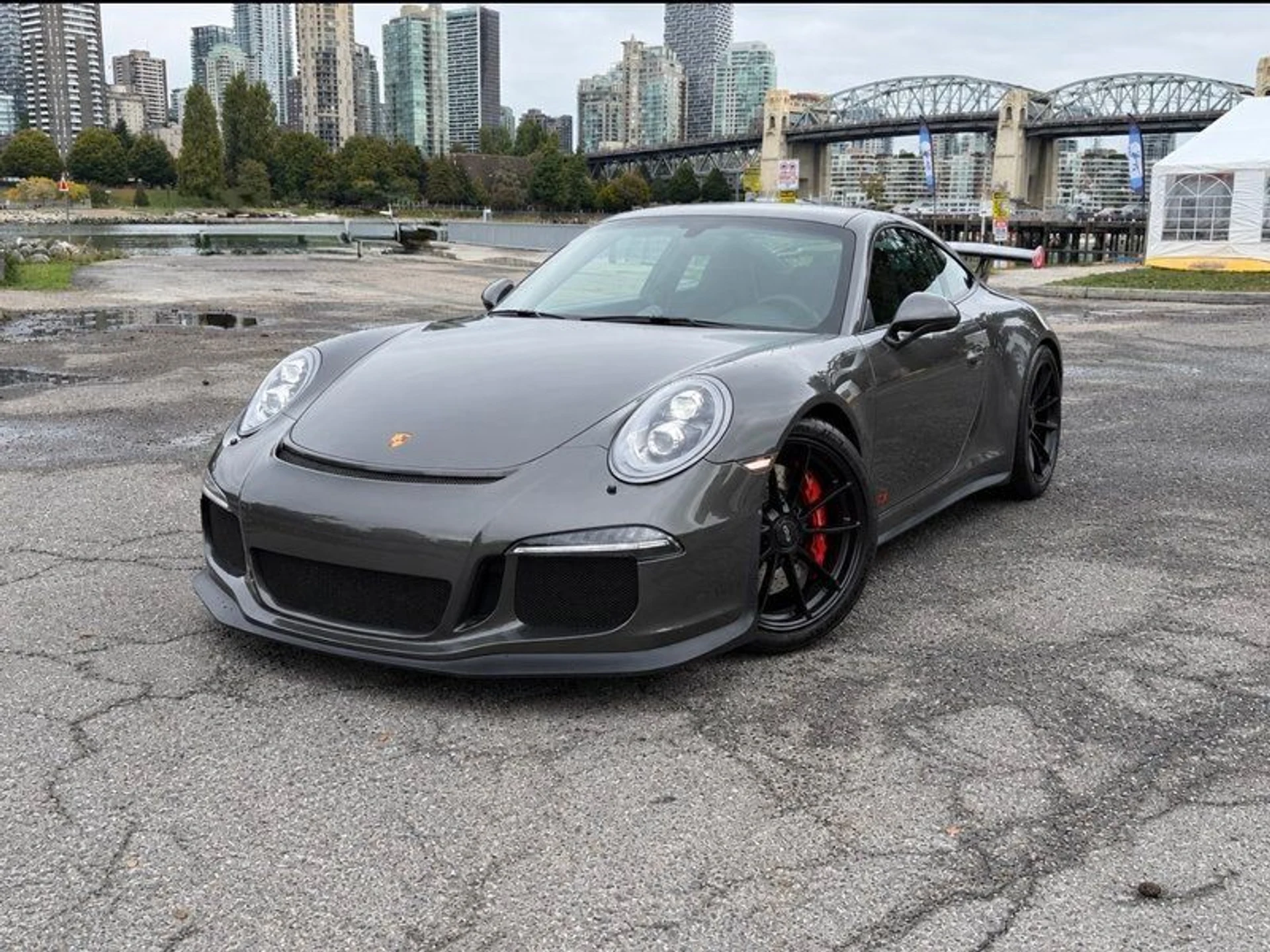 mph000_792646020_39332763_00492_2015_porsche_911_001_3bab36e27b