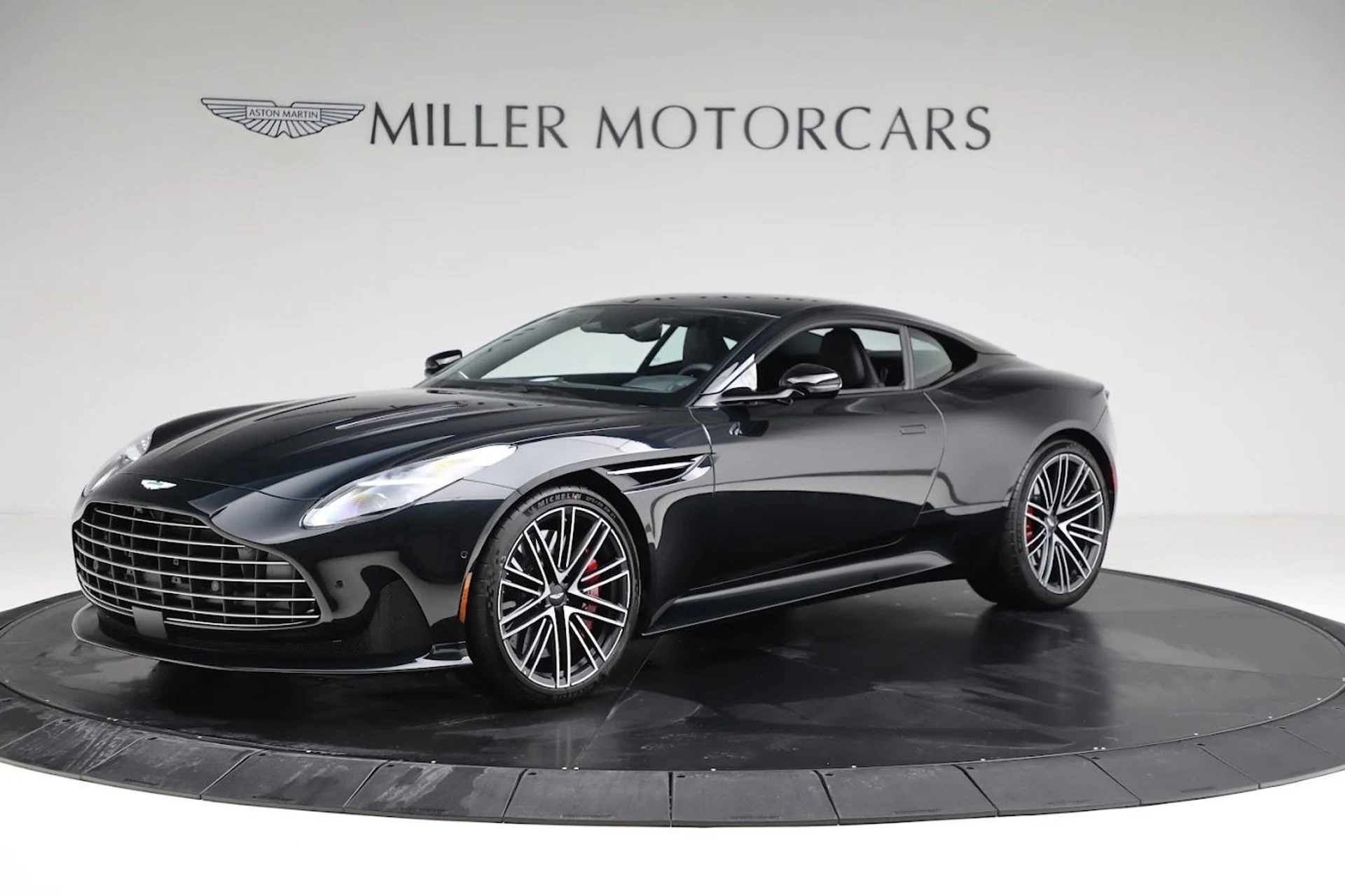 mph000_796096756_Used_2024_Aston_Martin_DB_12_V8_9196fe6bd2