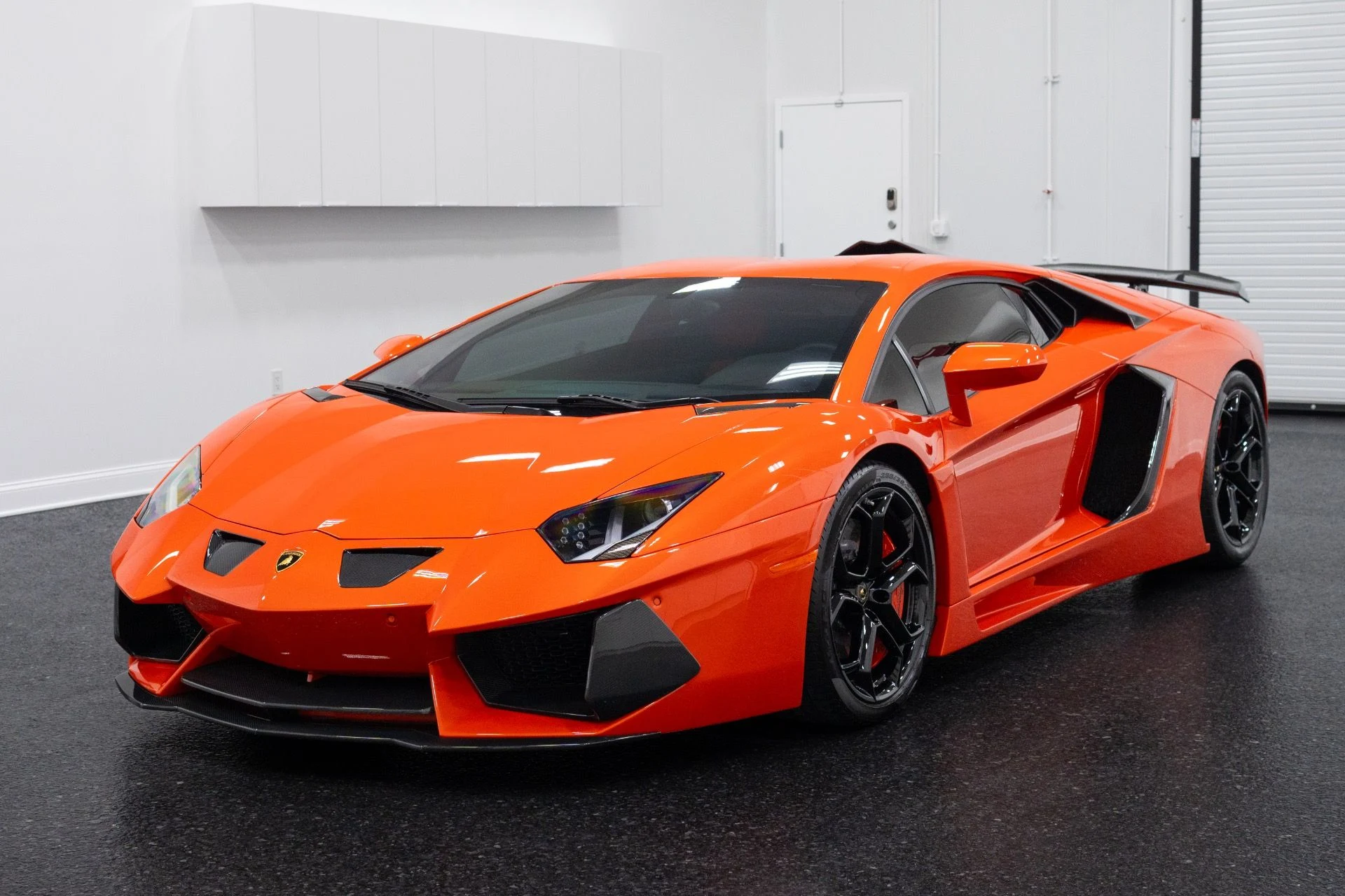 mph000_799871911_Used_2012_Lamborghini_Aventador_LP_700_4_1769493292_fedfbdb9cd