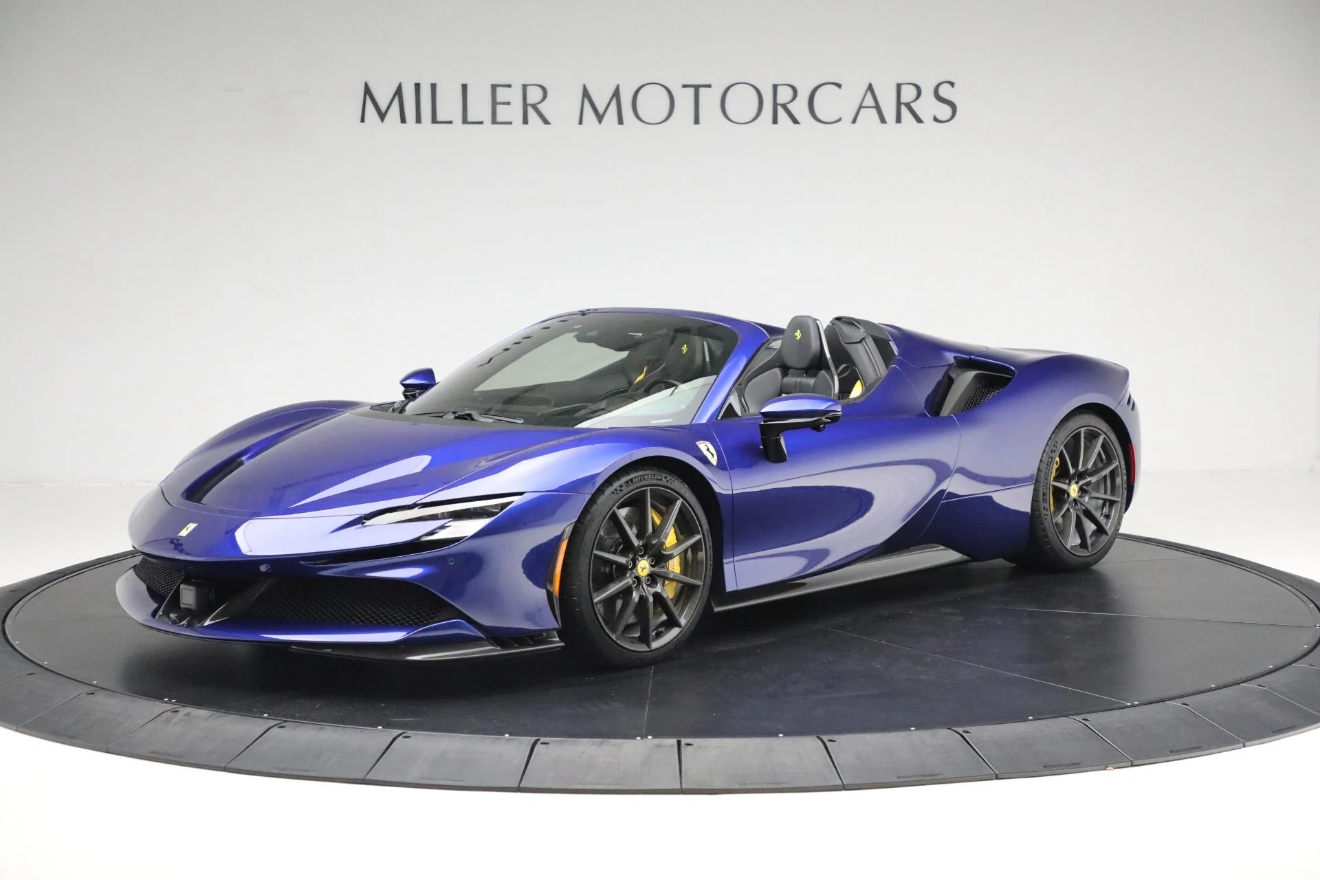 mph000_808353452_Used_2022_Ferrari_SF_90_Spider_80c1a72173