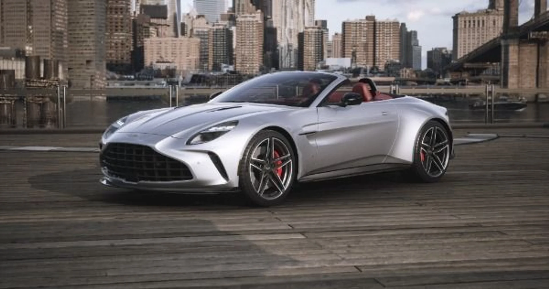 mph000_808852515_New_2026_Aston_Martin_Vantage_S_Roadster_In_Transit_426edc65fa
