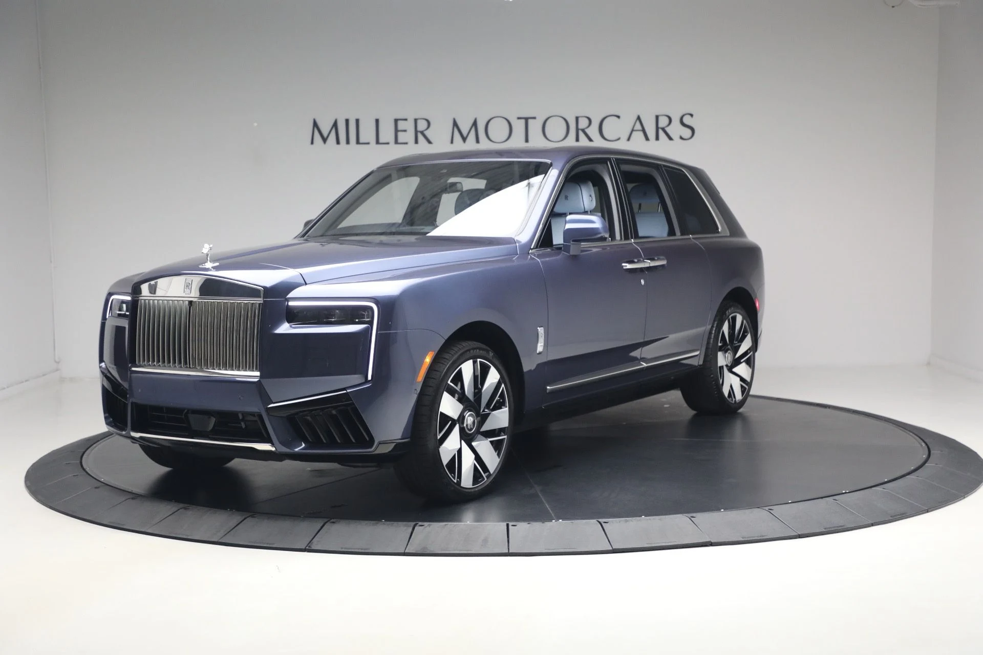 mph000_810277444_Used_2025_Rolls_Royce_Cullinan_7cafe3cc78