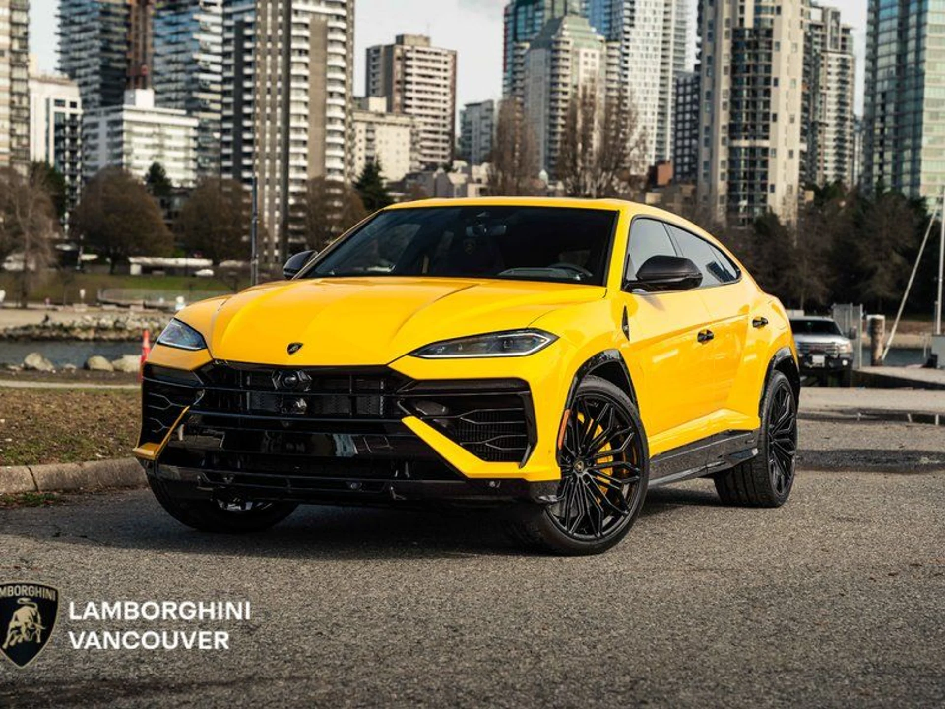 mph000_835719517_38887415_07755_2026_lamborghini_urus_001_86d689ecec