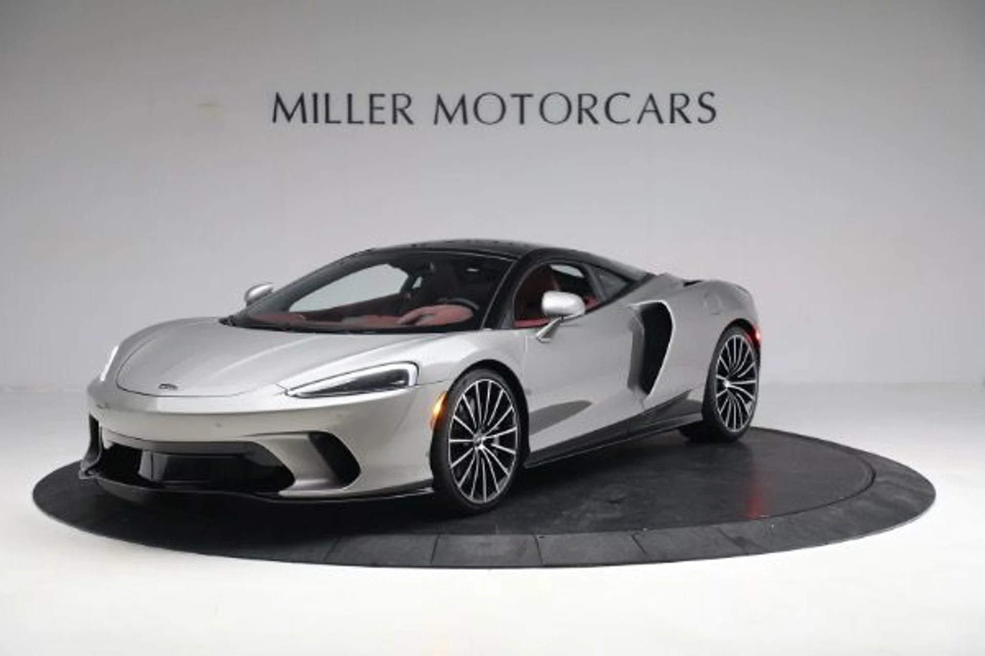 mph000_840160411_Used_2023_Mc_Laren_GT_Pioneer_eb74db040a