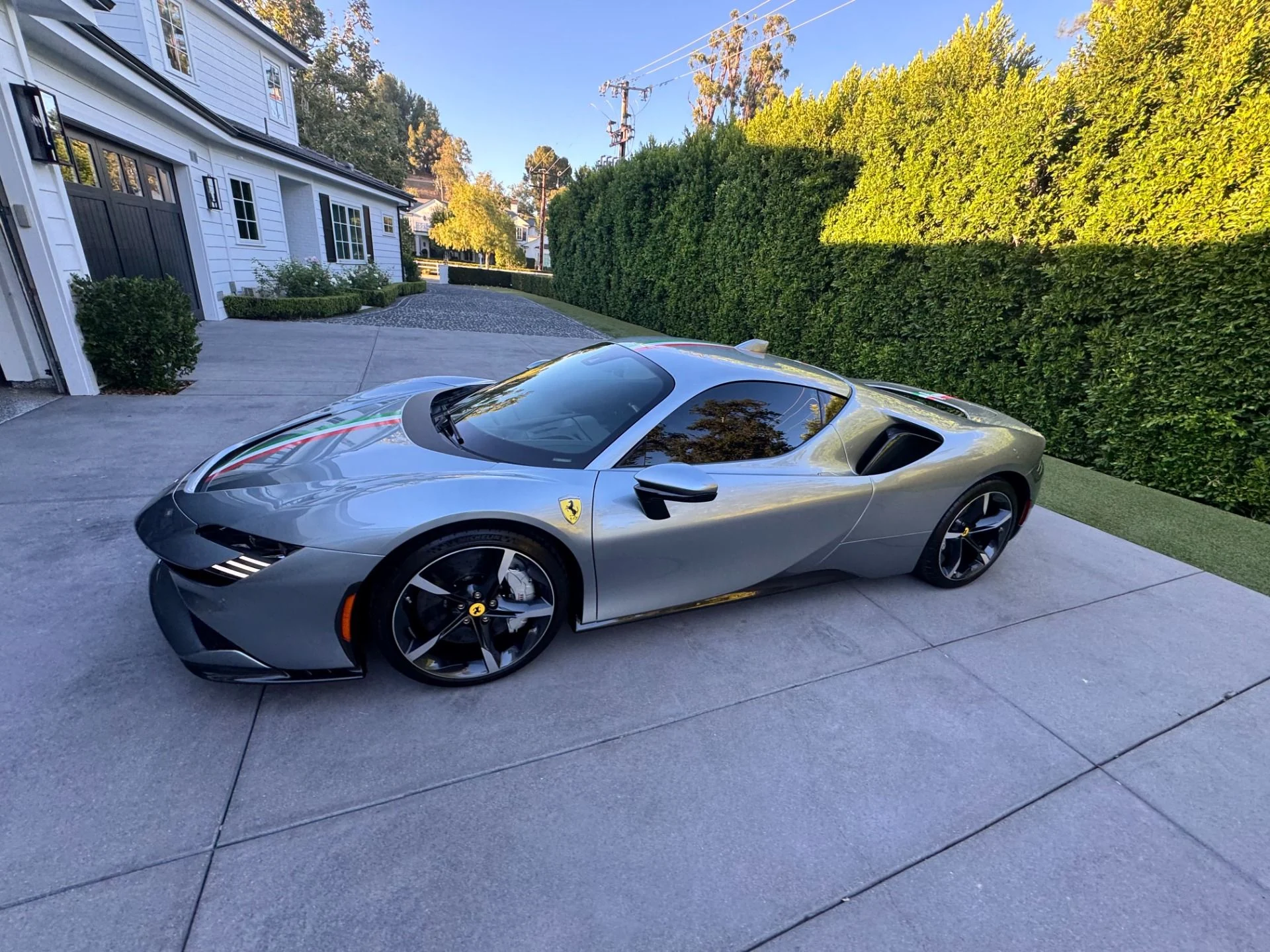 mph000_848680153_Used_2023_Ferrari_SF_90_Stradale_1755656903_1513955250