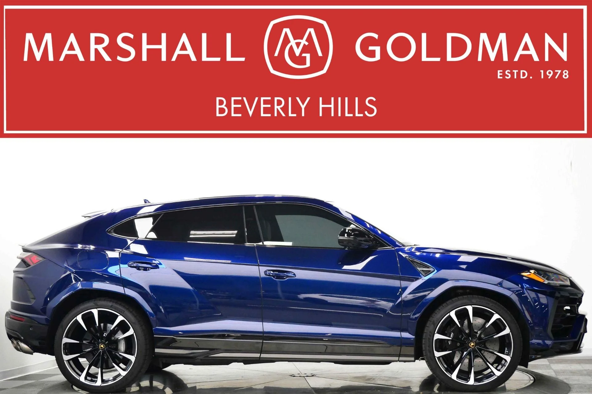 mph000_851778291_Used_2022_Lamborghini_Urus_23_Inch_Wheels_Two_Tone_Interior_Bang_and_Olufsen_Audio_1775677581_f914a88b26