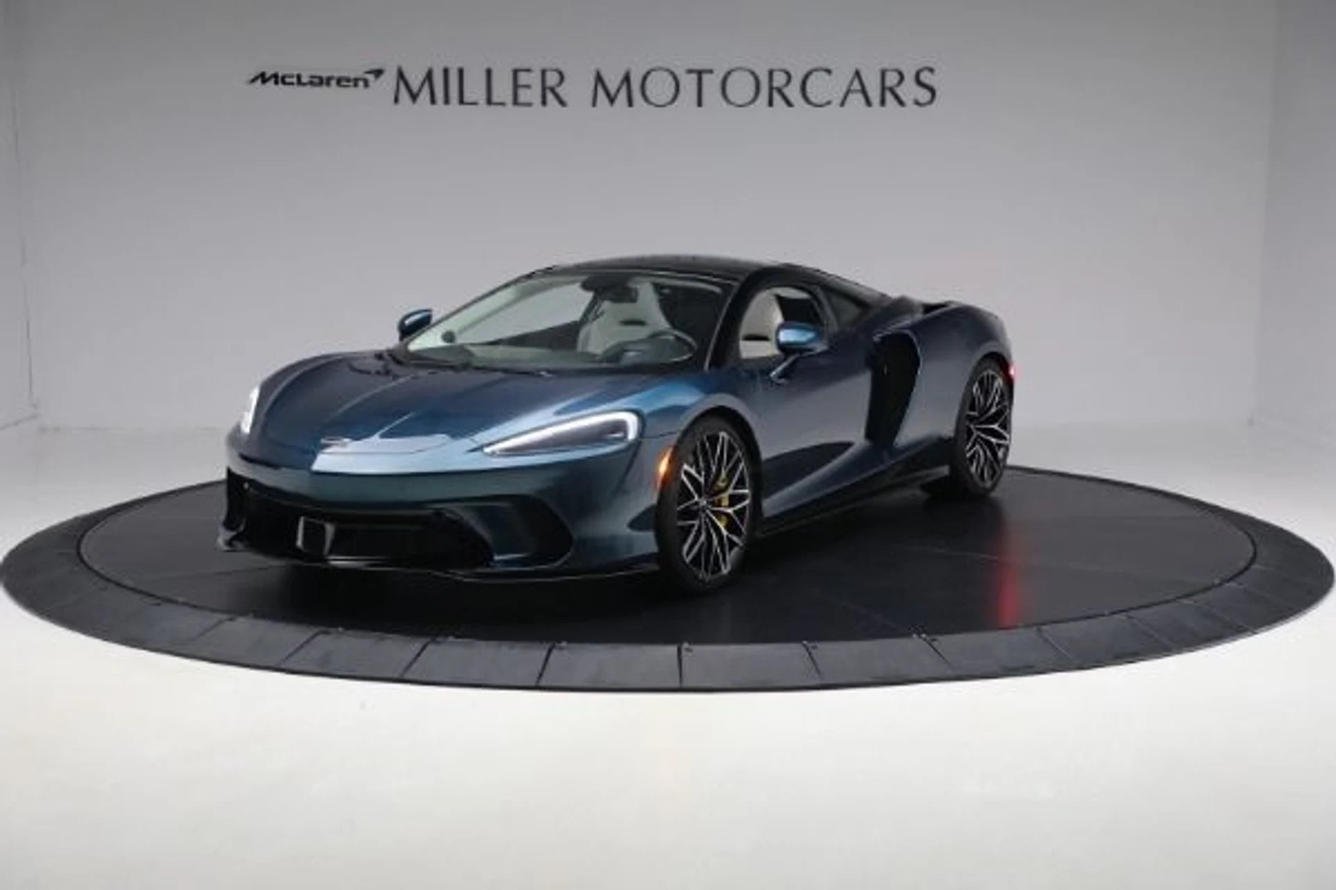 mph000_857534424_Used_2023_Mc_Laren_GT_Luxe_d92ee0f31e