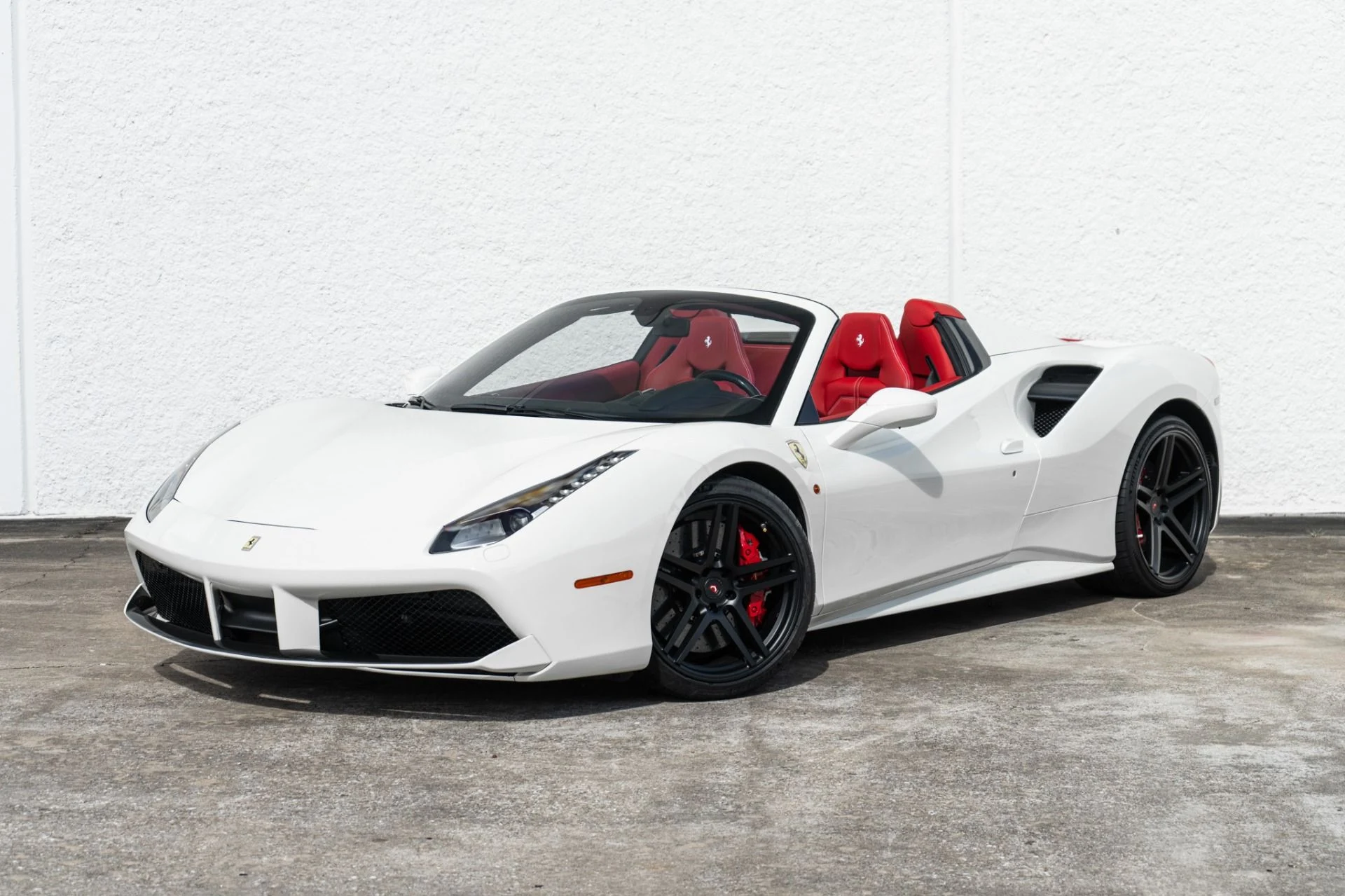 mph000_876346516_Used_2018_Ferrari_488_Spider_1781219739_e0582bbcd8