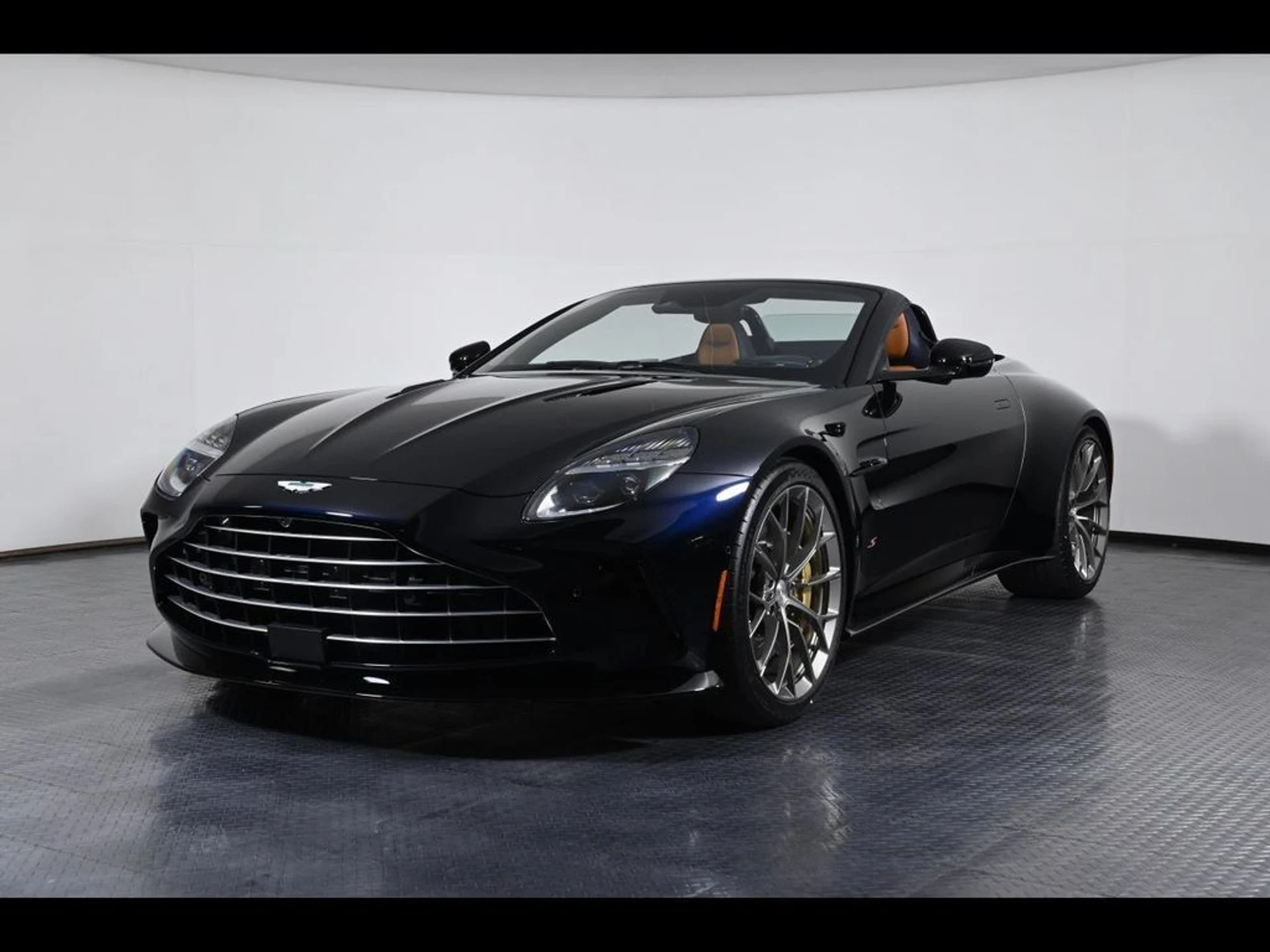 mph000_893875387_new_2026_aston_martin_vantage_sroadster_11350_23075062_1_1024_b7d5f0c770