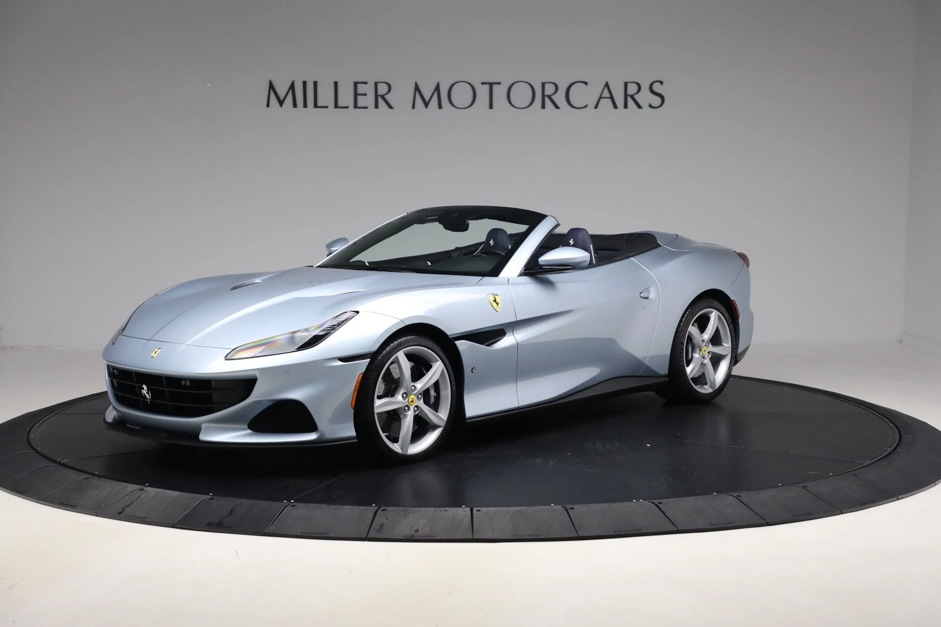 mph000_902518285_Used_2023_Ferrari_Portofino_M_1762634219_3e92979310