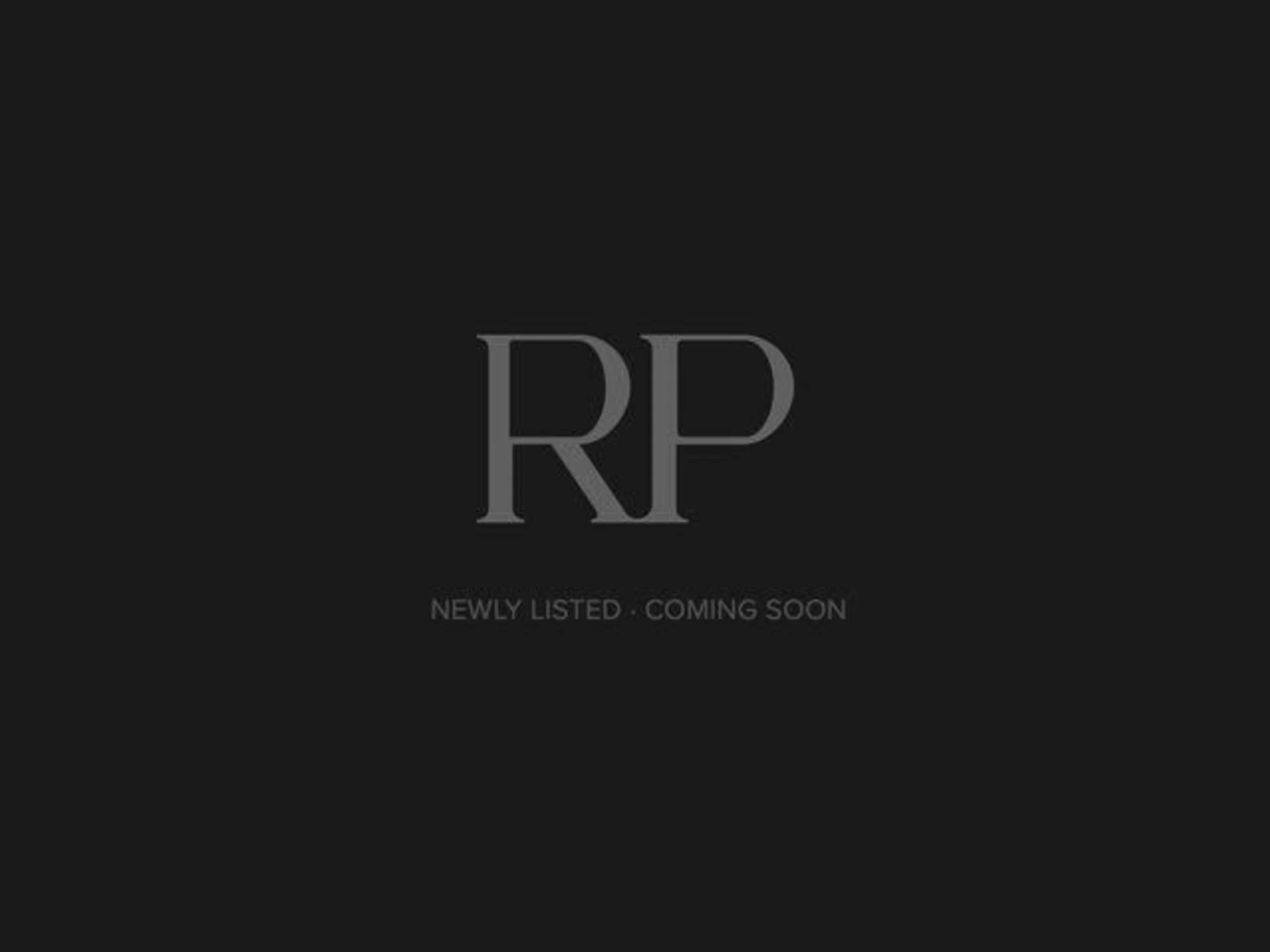 mph000_916249422_63_MMYBZRR_8c_C_Ear_Yd_GOVF_Gwh0_Rc_268405b992