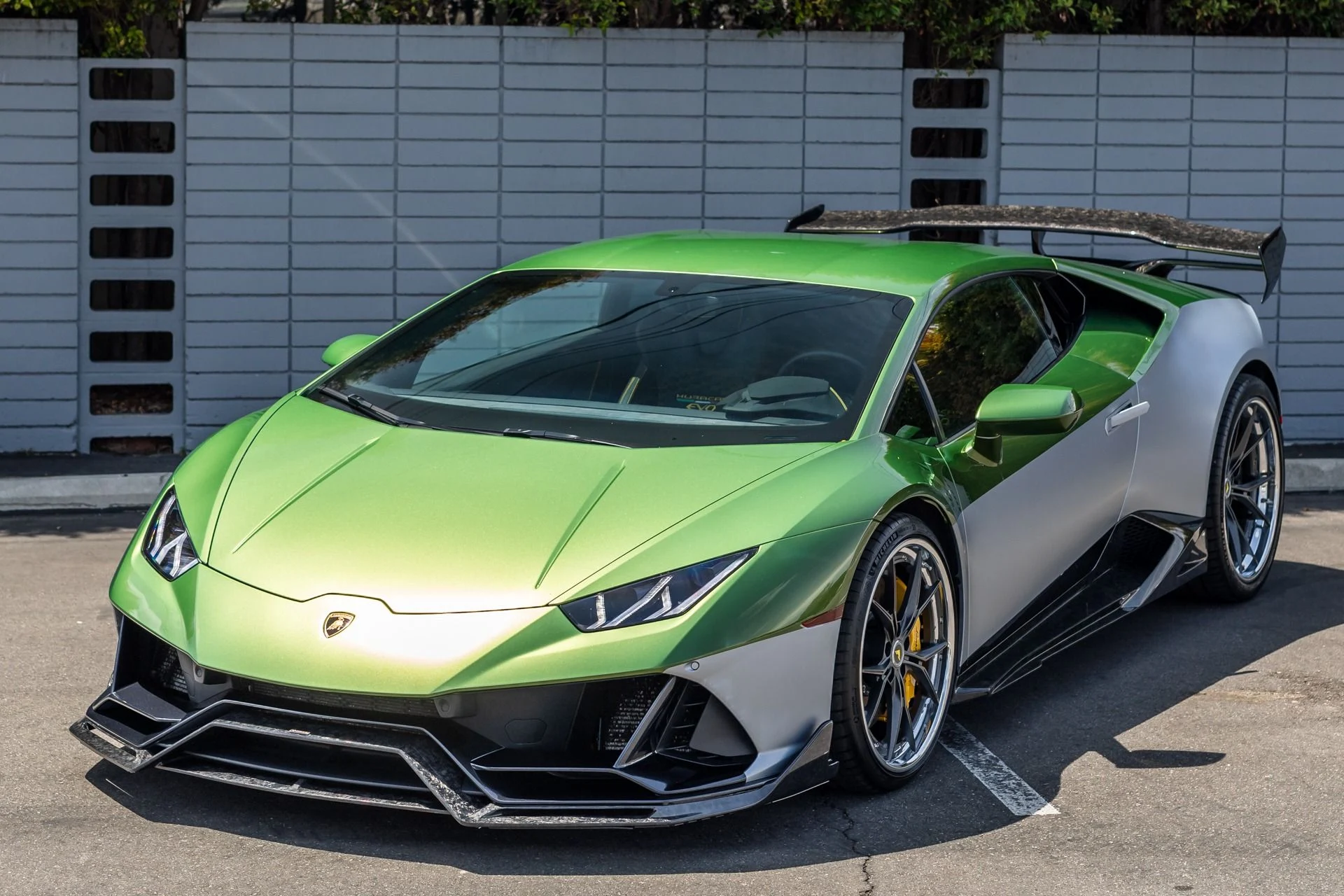 mph000_924320935_Used_2020_Lamborghini_Huracan_EVO_1745603434_0e8446b3a3