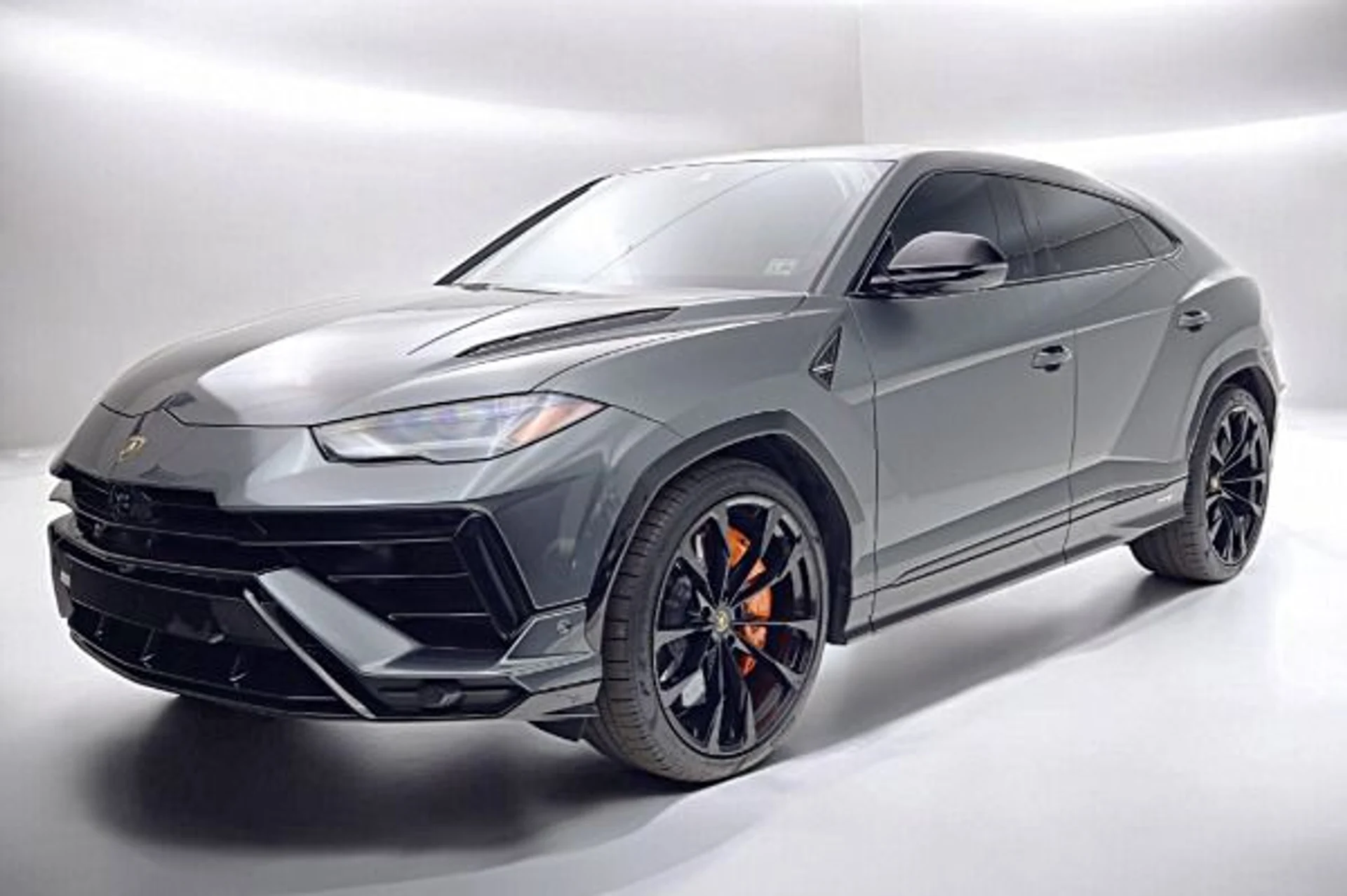 mph000_949293211_Used_2024_Lamborghini_Urus_S_e707ab4eb6