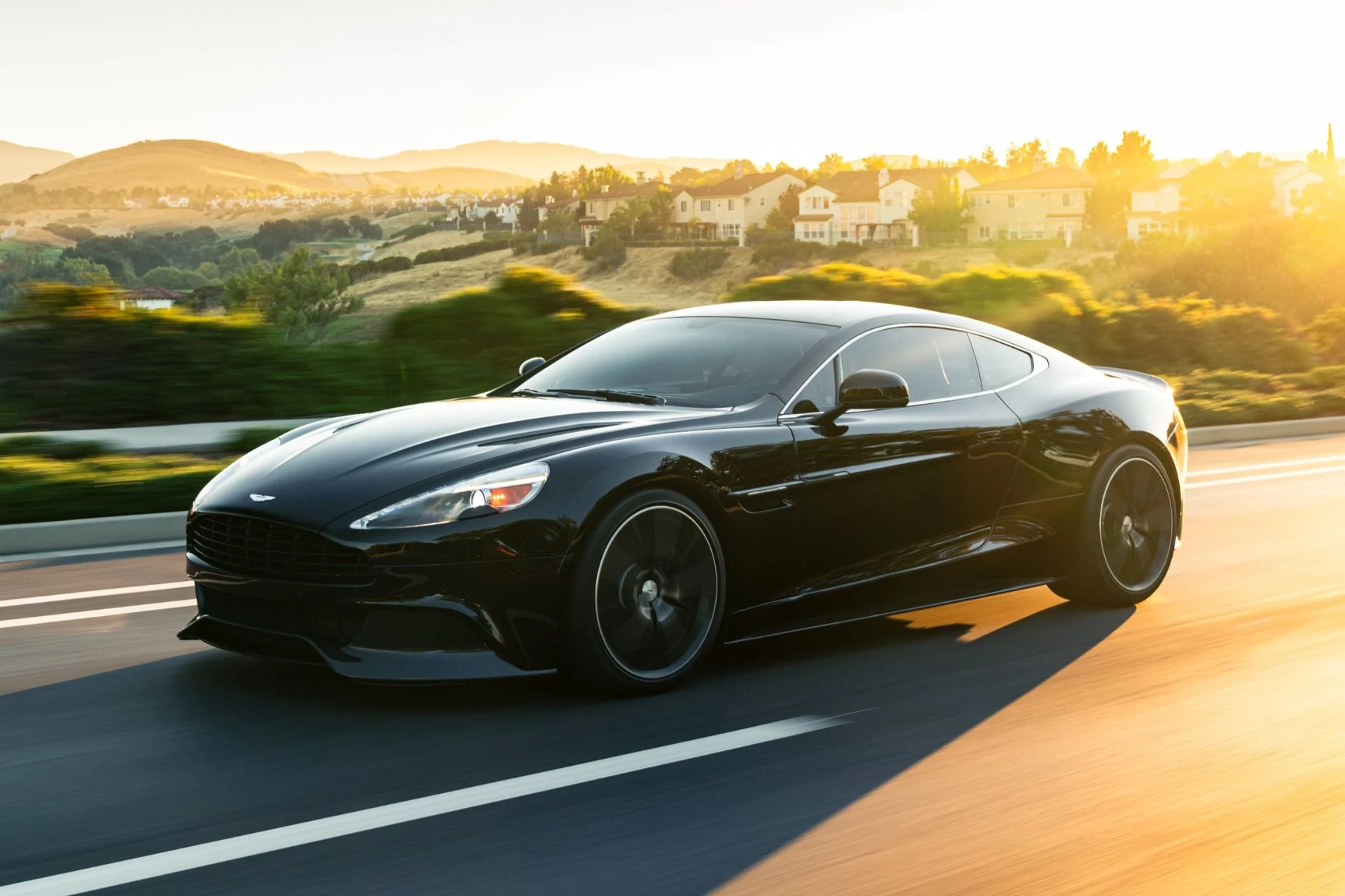 mph000_961826022_Used_2014_Aston_Martin_Vanquish_w_Carbon_Exterior_Quilted_Interior_1718638282_a68367b5ff