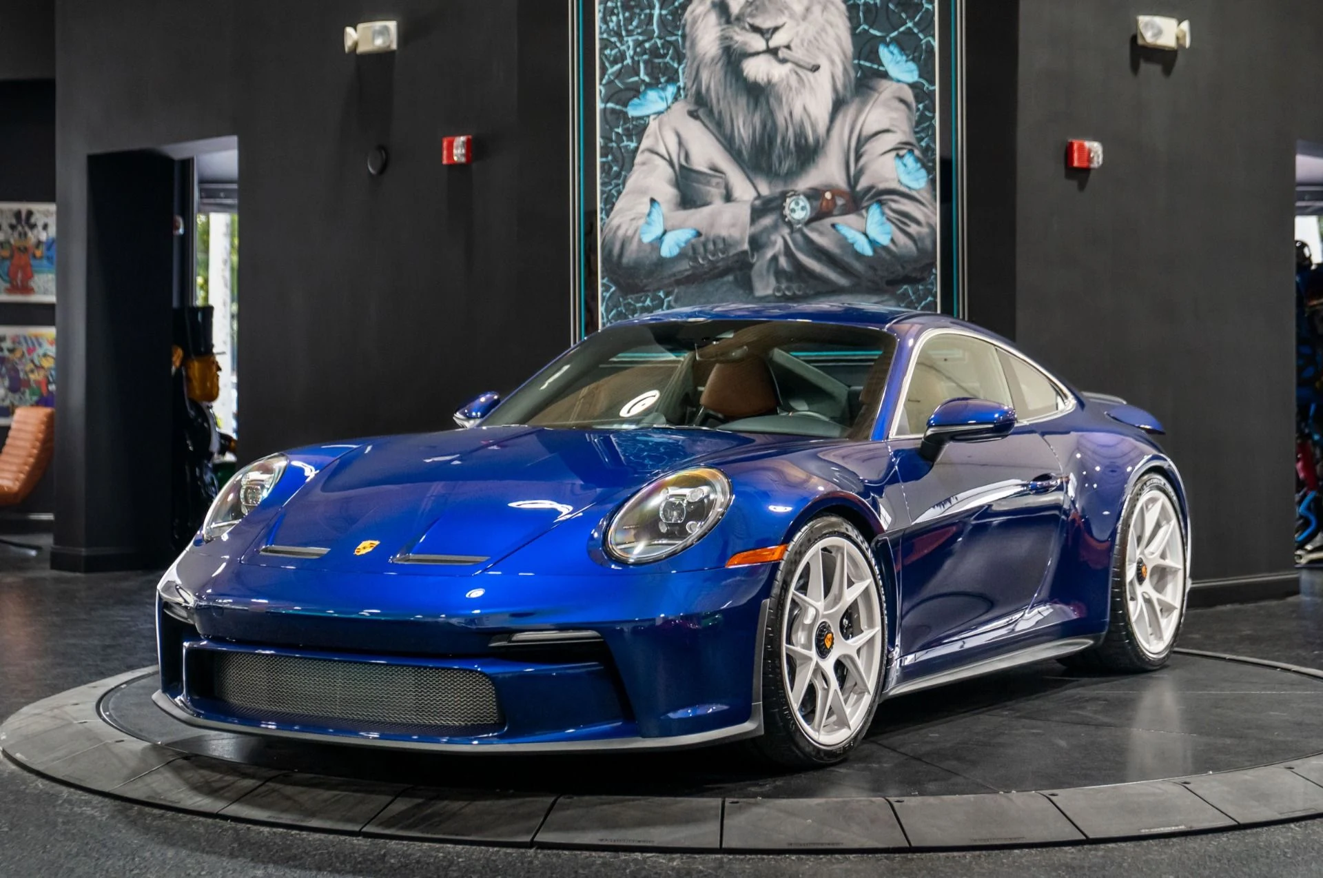 mph000_969207182_Used_2024_Porsche_911_ST_5341963_1766128164_7c13bedd7e