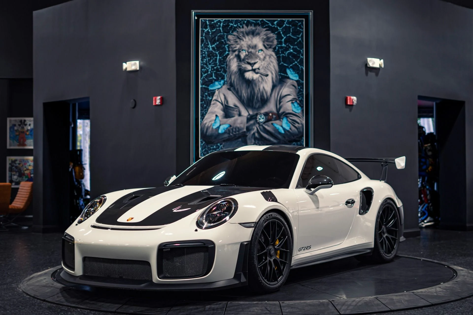 mph000_997035192_Used_2018_Porsche_911_GT_2_RS_1777474085_55756ecd98