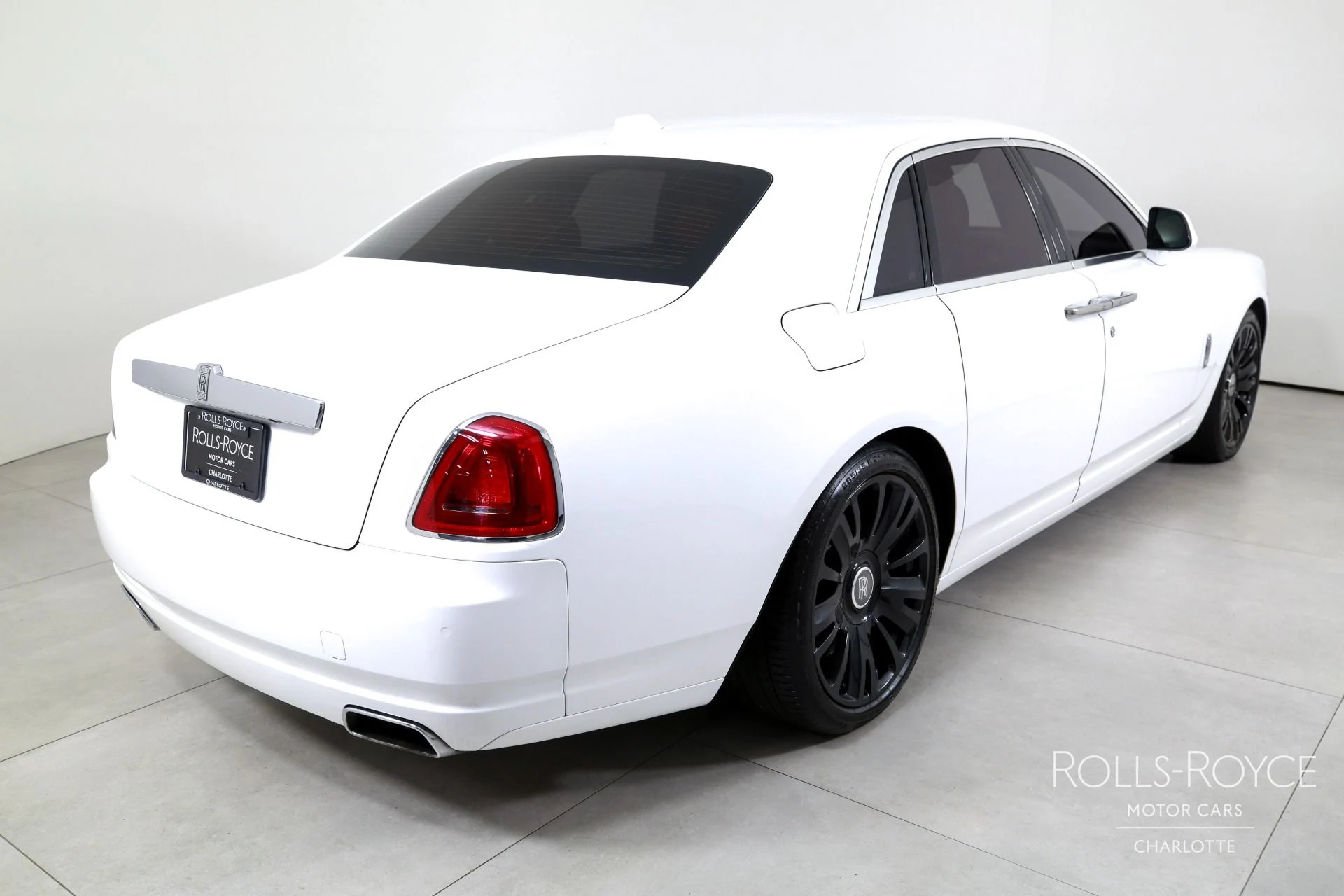 mph001_1005158462_Used_2019_Rolls_Royce_Ghost_1783112154_525dd36245