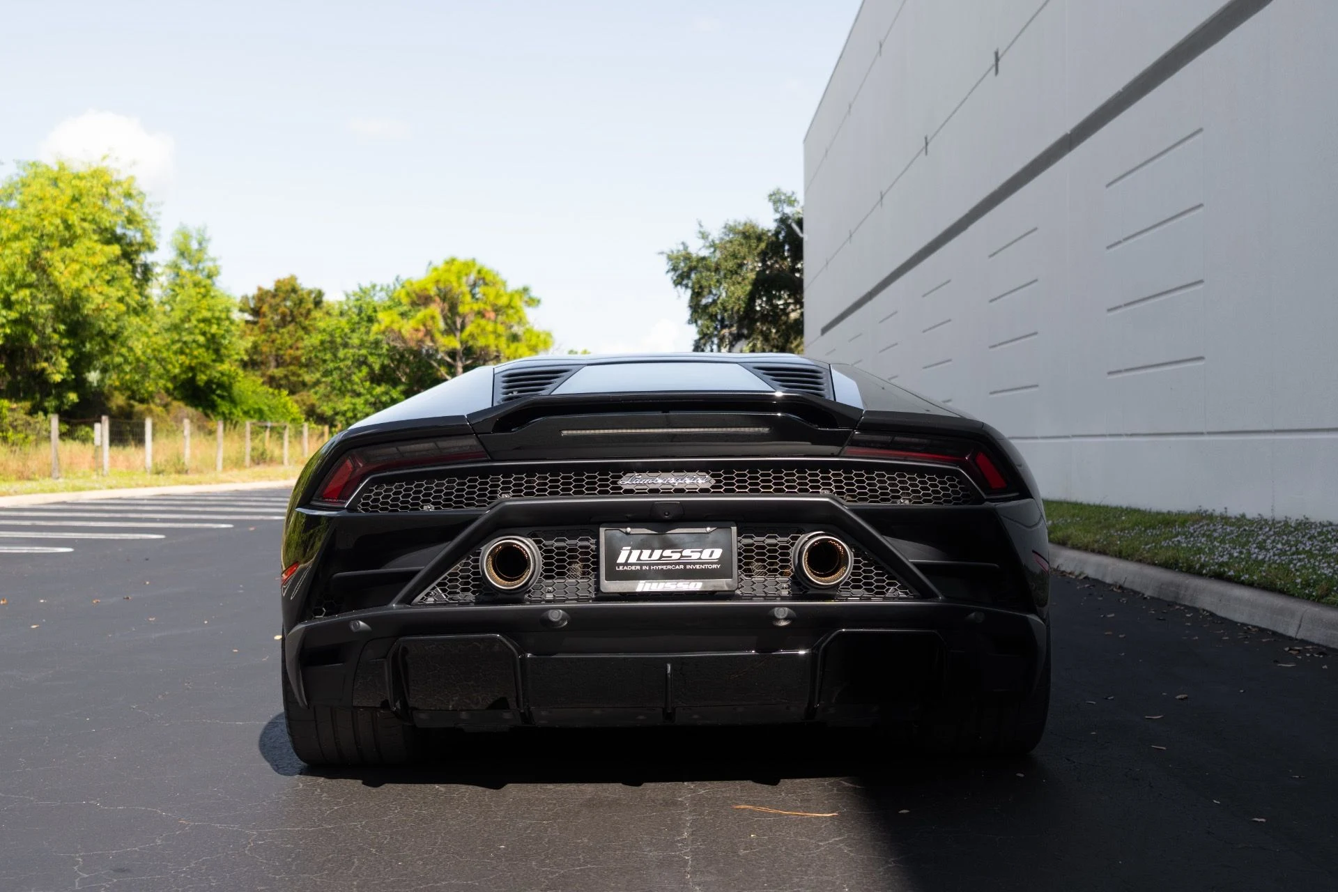 mph001_1008346183_Used_2022_Lamborghini_Huracan_EVO_1764129423_8d921f9bc0