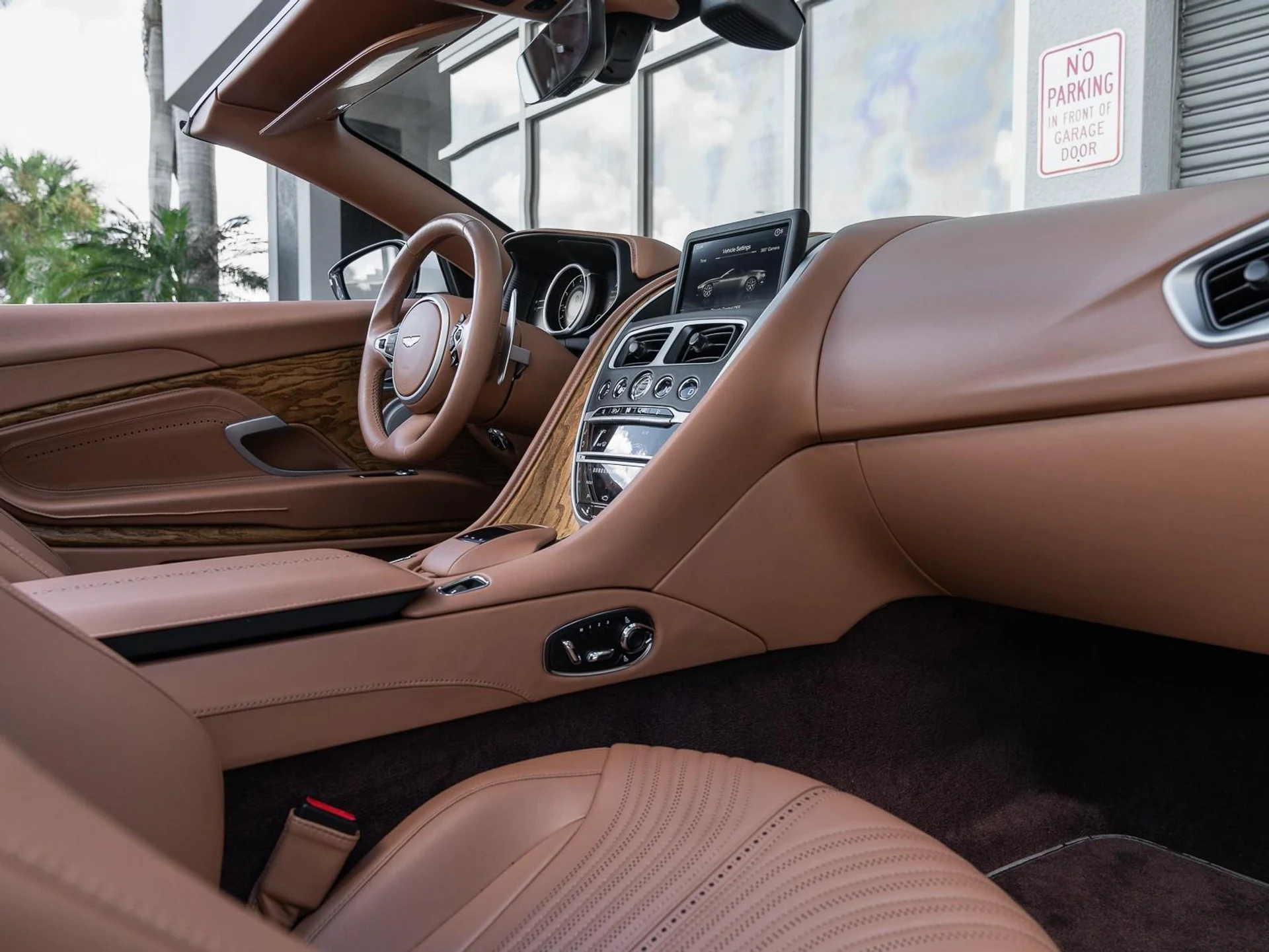 mph001_1013293170_Used_2019_Aston_Martin_DB_11_1760731509_9b592555d9
