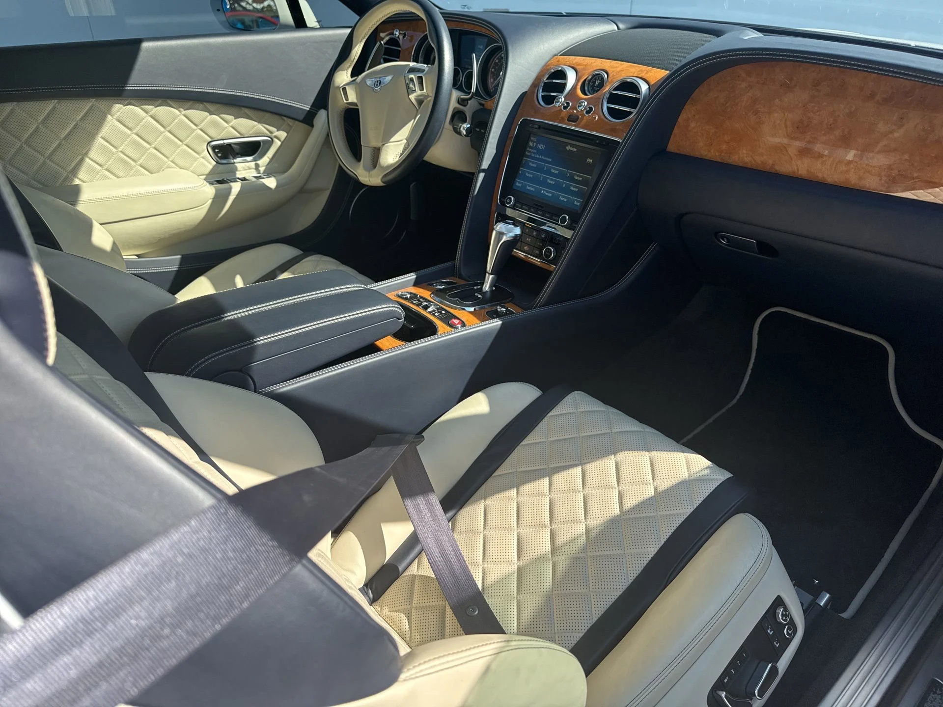 mph001_1014618559_513ca4c1c2074c9ba21af72ed1ea8a70_7289124347