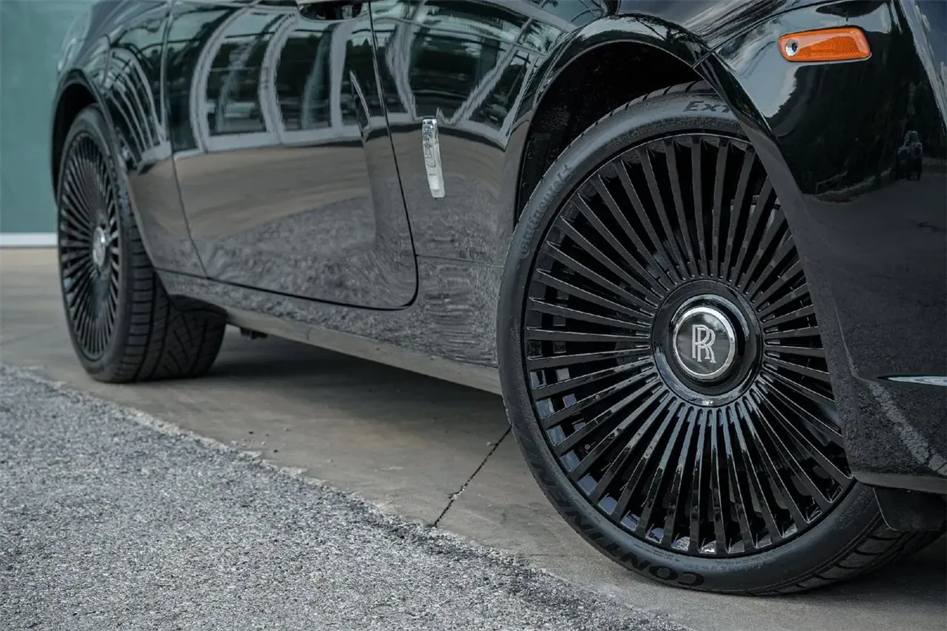 mph001_1015694347_30b35a50c2a242ccb90379551c1c937f_1d92457a96