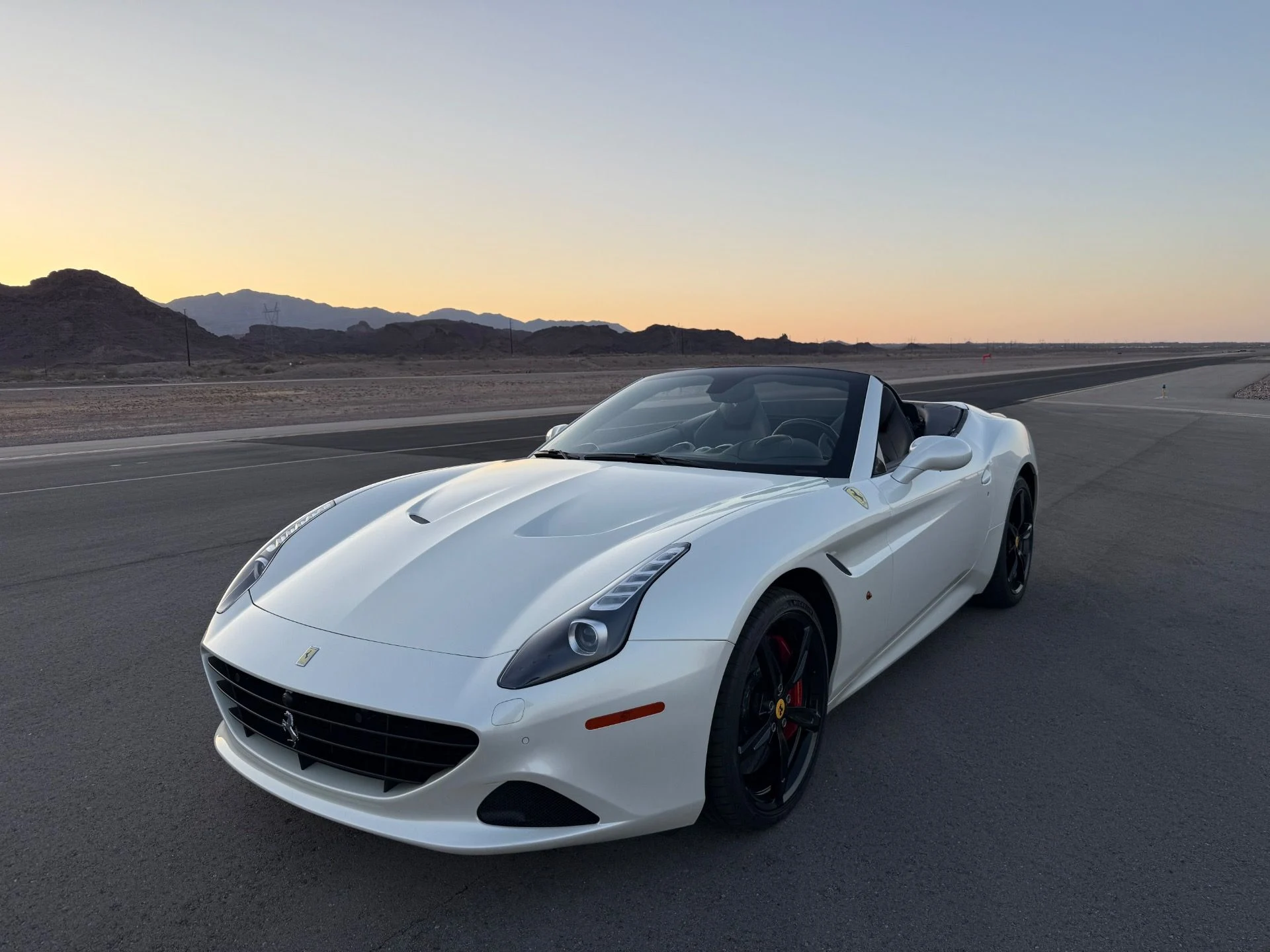 mph001_1015861796_Used_2015_Ferrari_California_T_1754670246_edff41ea1b