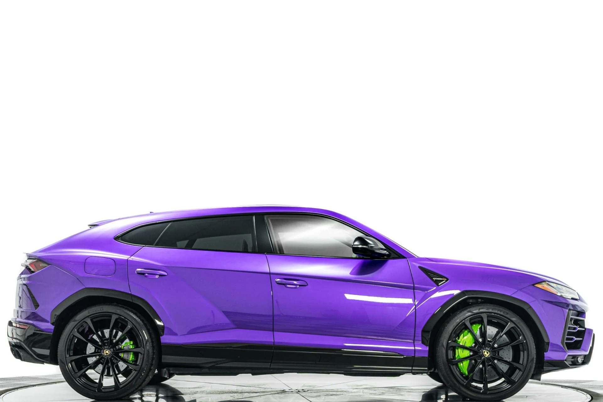 mph001_1016916300_Used_2021_Lamborghini_Urus_1779831201_862100b2dc