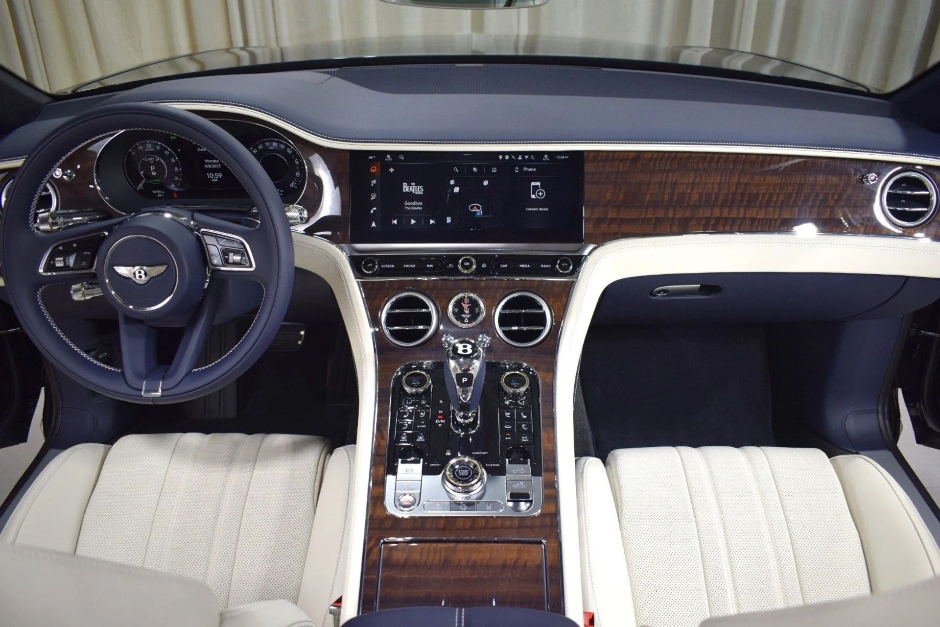 mph001_102348678_e34122bc138c5e96b7b6d6de33c8ee54x_eec5f1727e