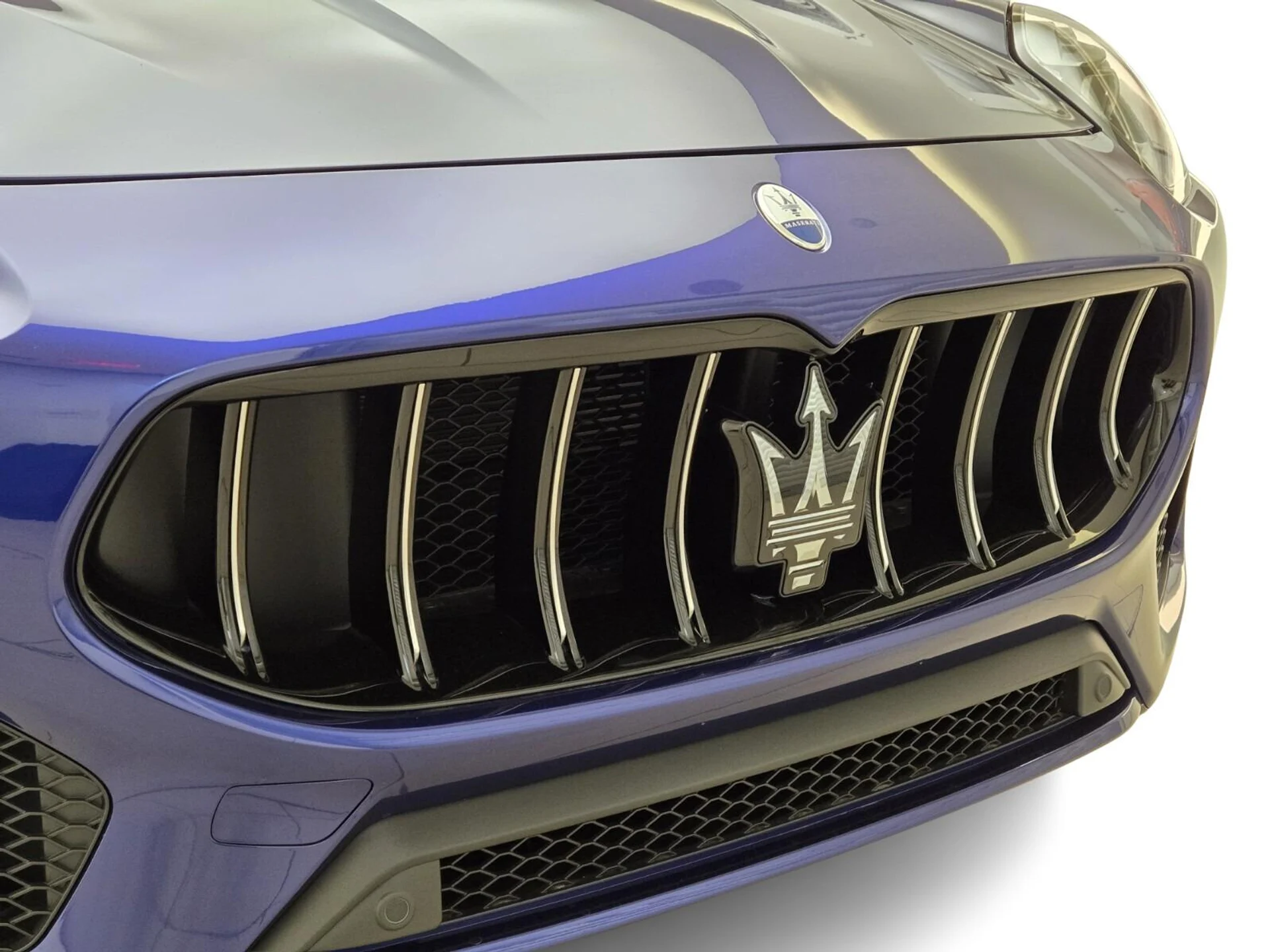 mph001_1026973659_New_2024_Maserati_Grecale_GT_1753160995_cbcb945a7c