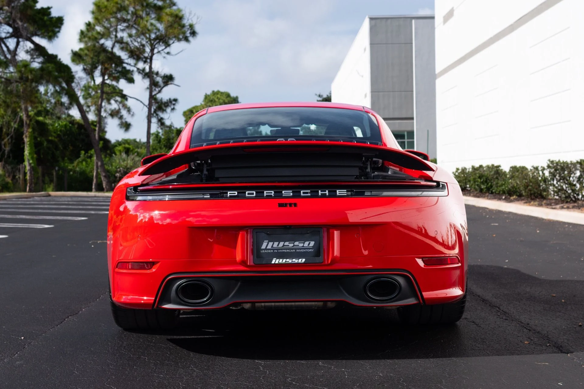 mph001_1028547907_Used_2025_Porsche_911_Carrera_1779505950_019a51c4a4