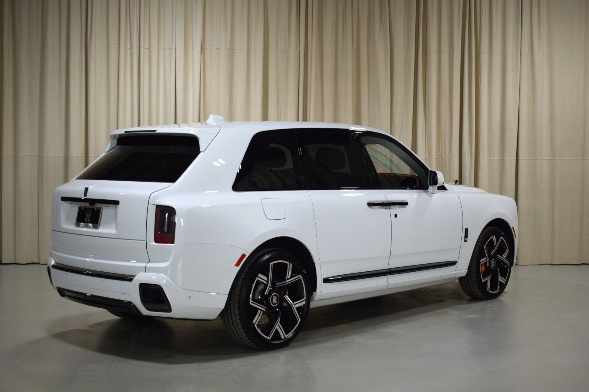 mph001_103216925_e020cd4ac6b9f6e0355d751e8bf10fedx_e003b18939