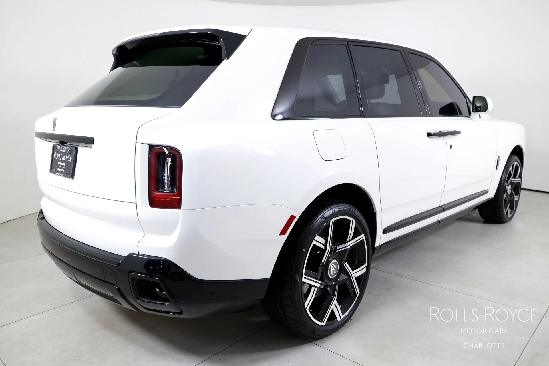 mph001_1033967824_Used_2025_Rolls_Royce_Cullinan_1755801103_97d34d402f