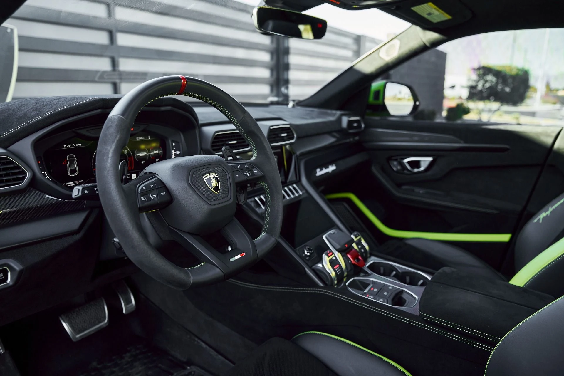 mph001_1034215747_Used_2024_Lamborghini_Urus_Performante_1771724601_7cacfee97e