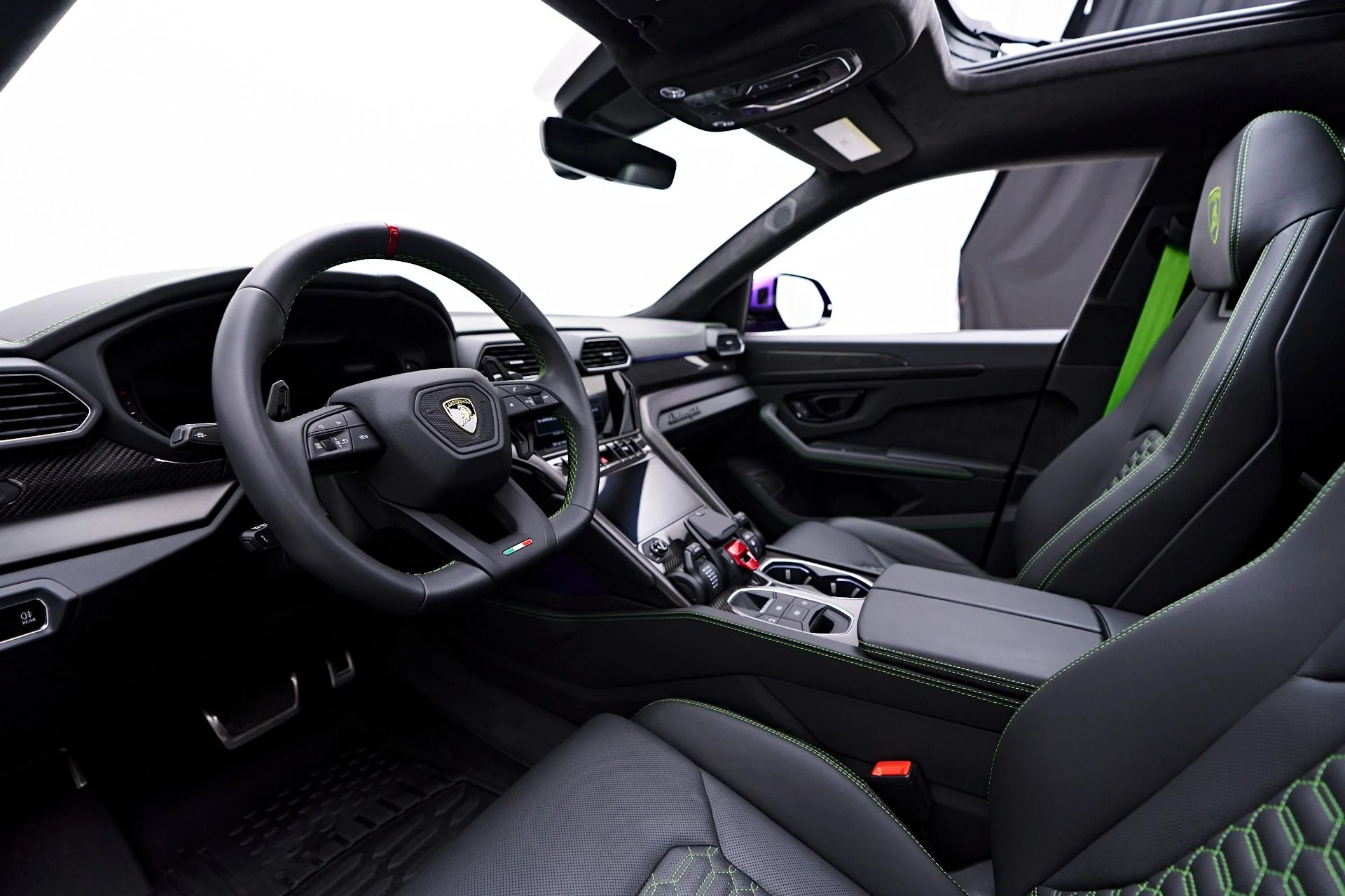 mph001_1036686646_Used_2024_Lamborghini_Urus_S_1753236168_1a703fa6d5