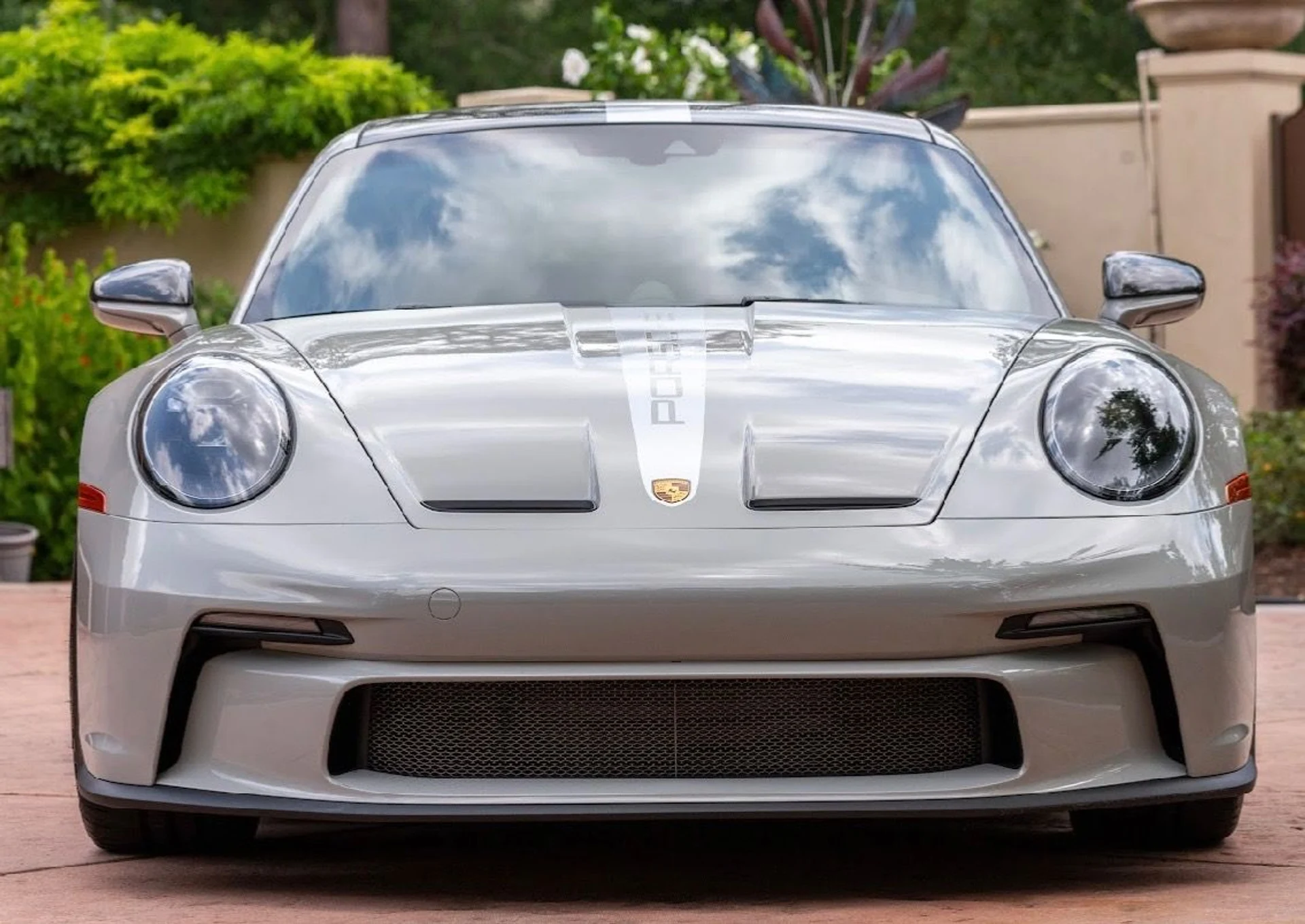 mph001_1039052831_Used_2023_Porsche_911_GT_3_Touring_1756326128_0233cf1524