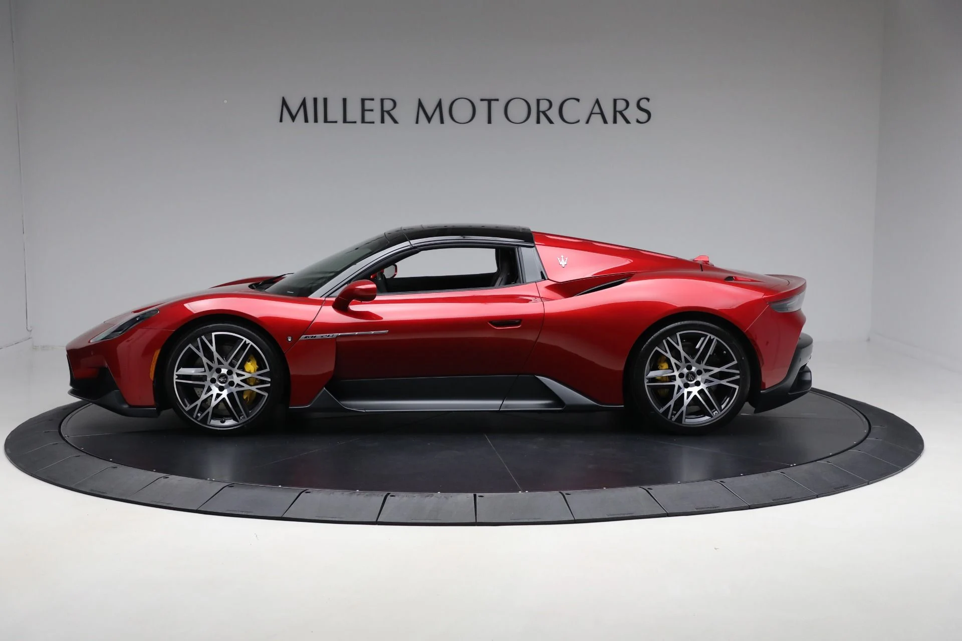 mph001_1040403875_New_2024_Maserati_MC_20_Cielo_479e1f2794