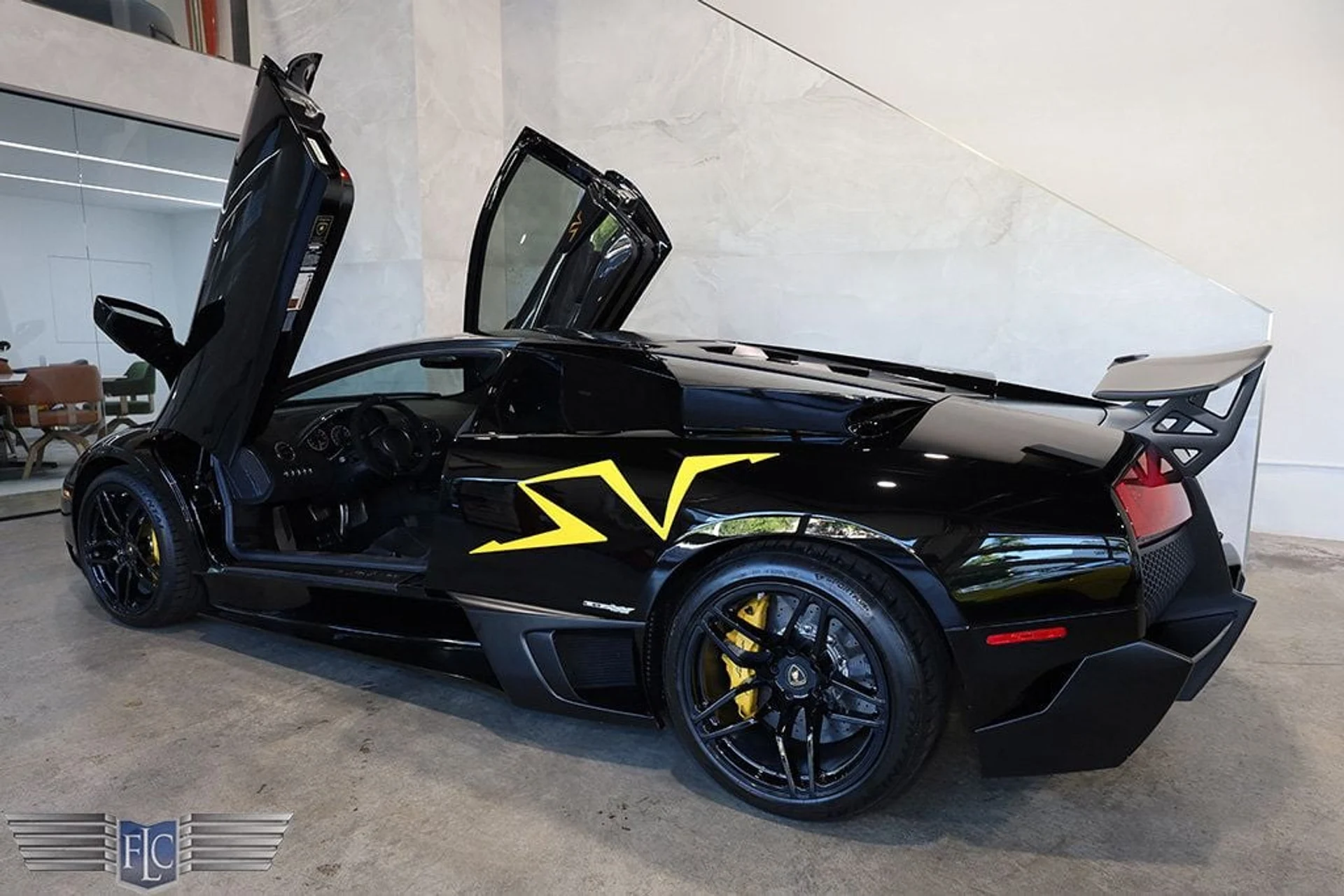 mph001_104341470_used_2010_lamborghini_murcielago_2drlp6704superveloce_9689_22931171_2_1024_33a58cdd99