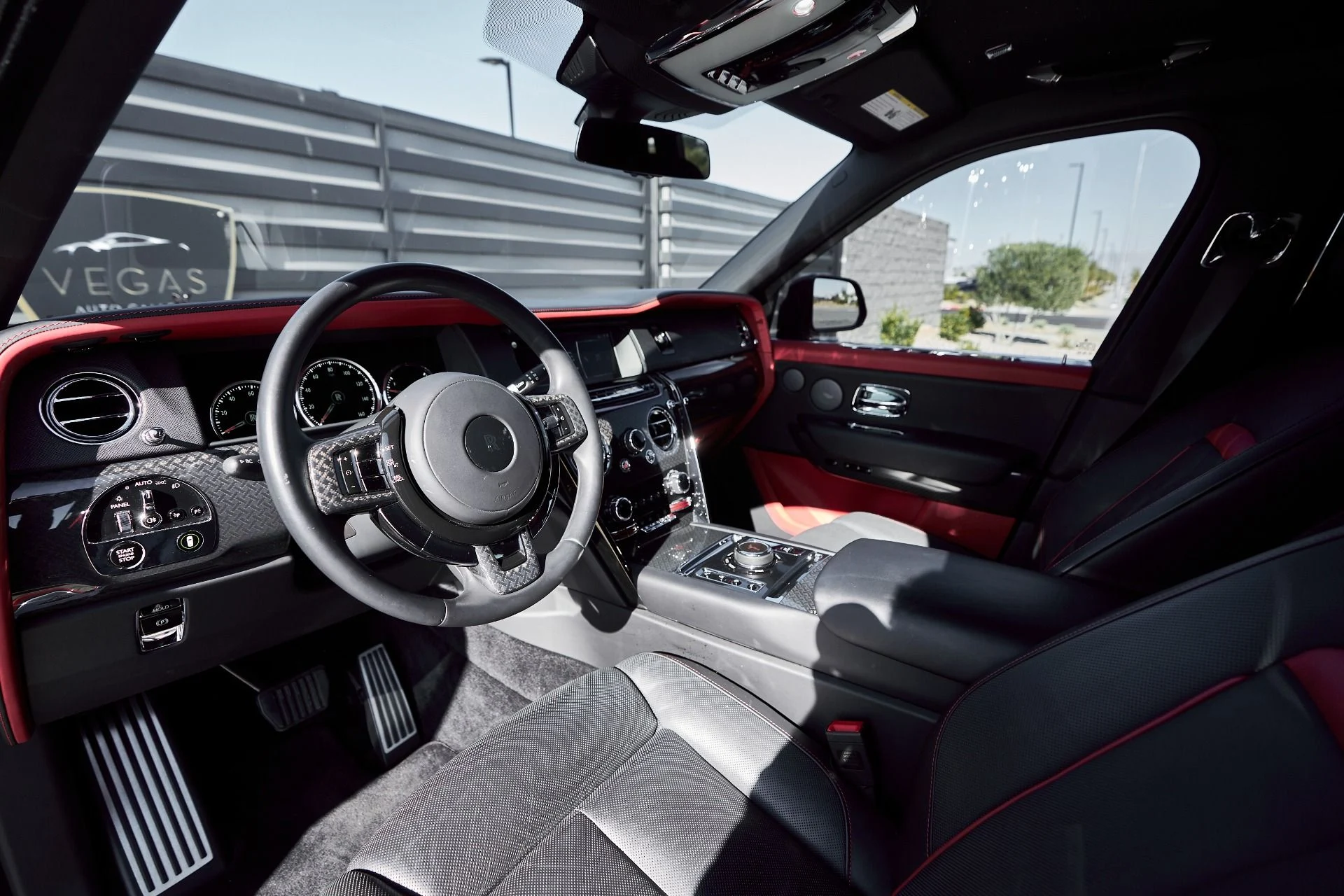 mph001_1050729497_Used_2022_Rolls_Royce_Cullinan_Black_Badge_1764038684_269ee976ea