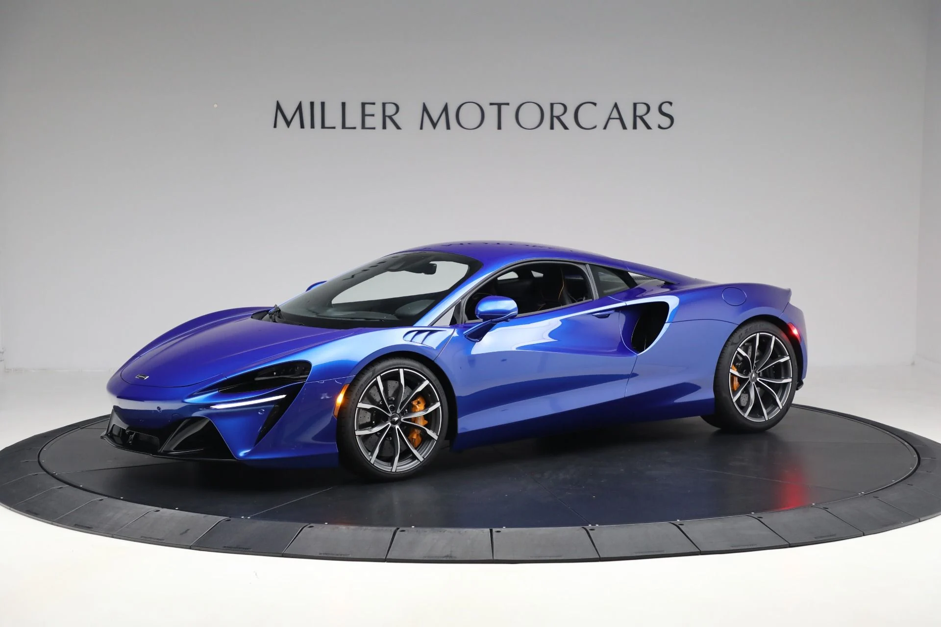 mph001_1057044730_Used_2024_Mc_Laren_Artura_Vision_2a5d48f276