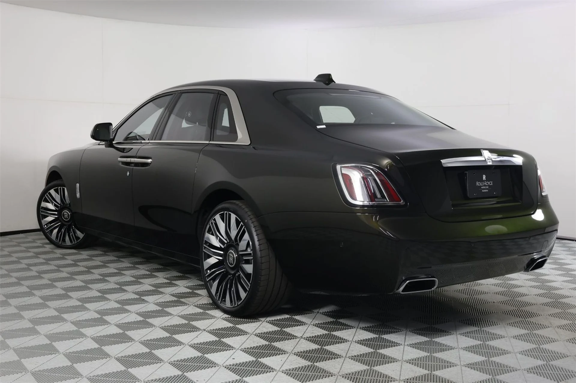 mph001_106248992_164badb44b9c16b0b913943d5c10558c_51b423507e