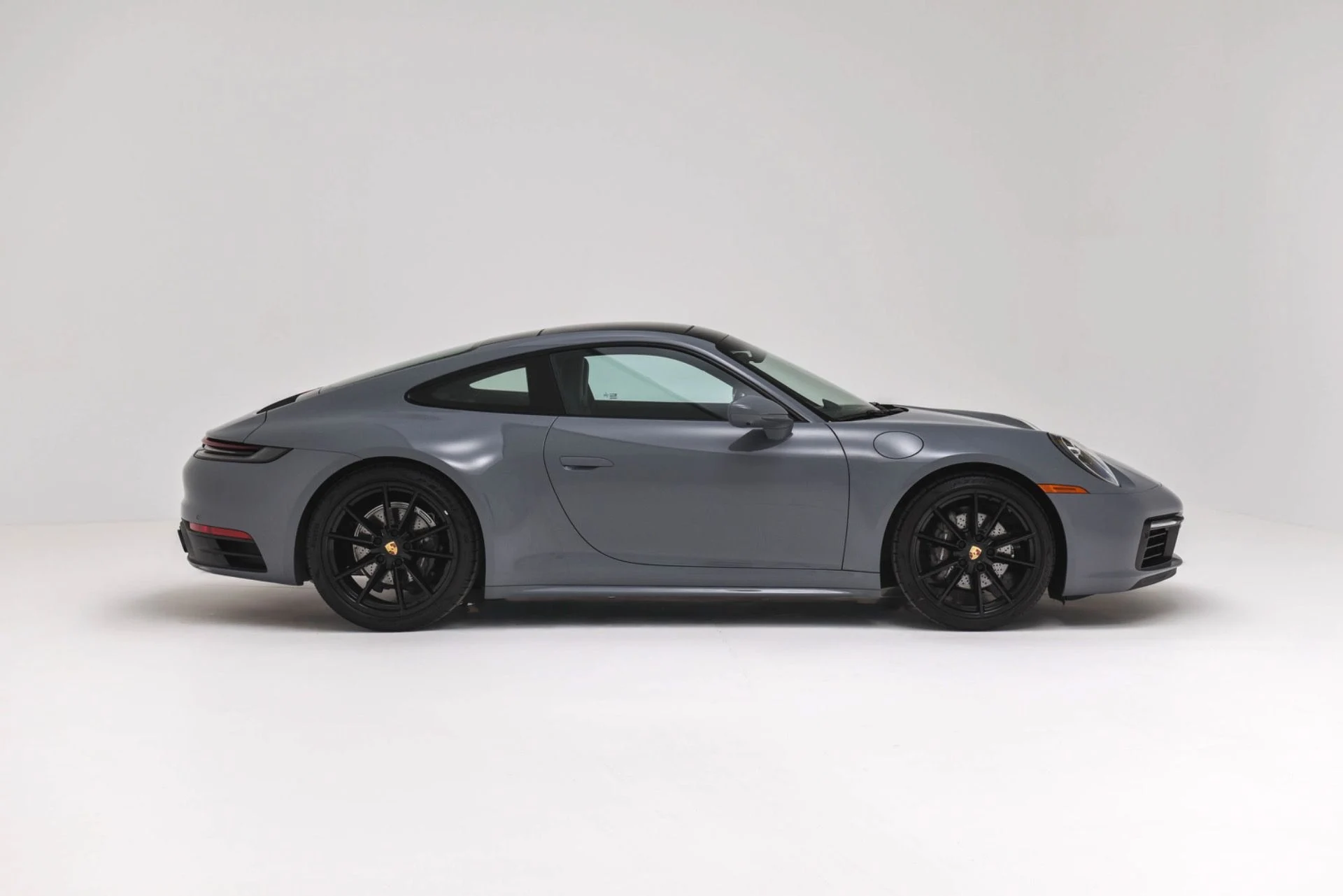 mph001_1071594358_Used_2024_Porsche_911_Carrera_1774628137_3501d97651