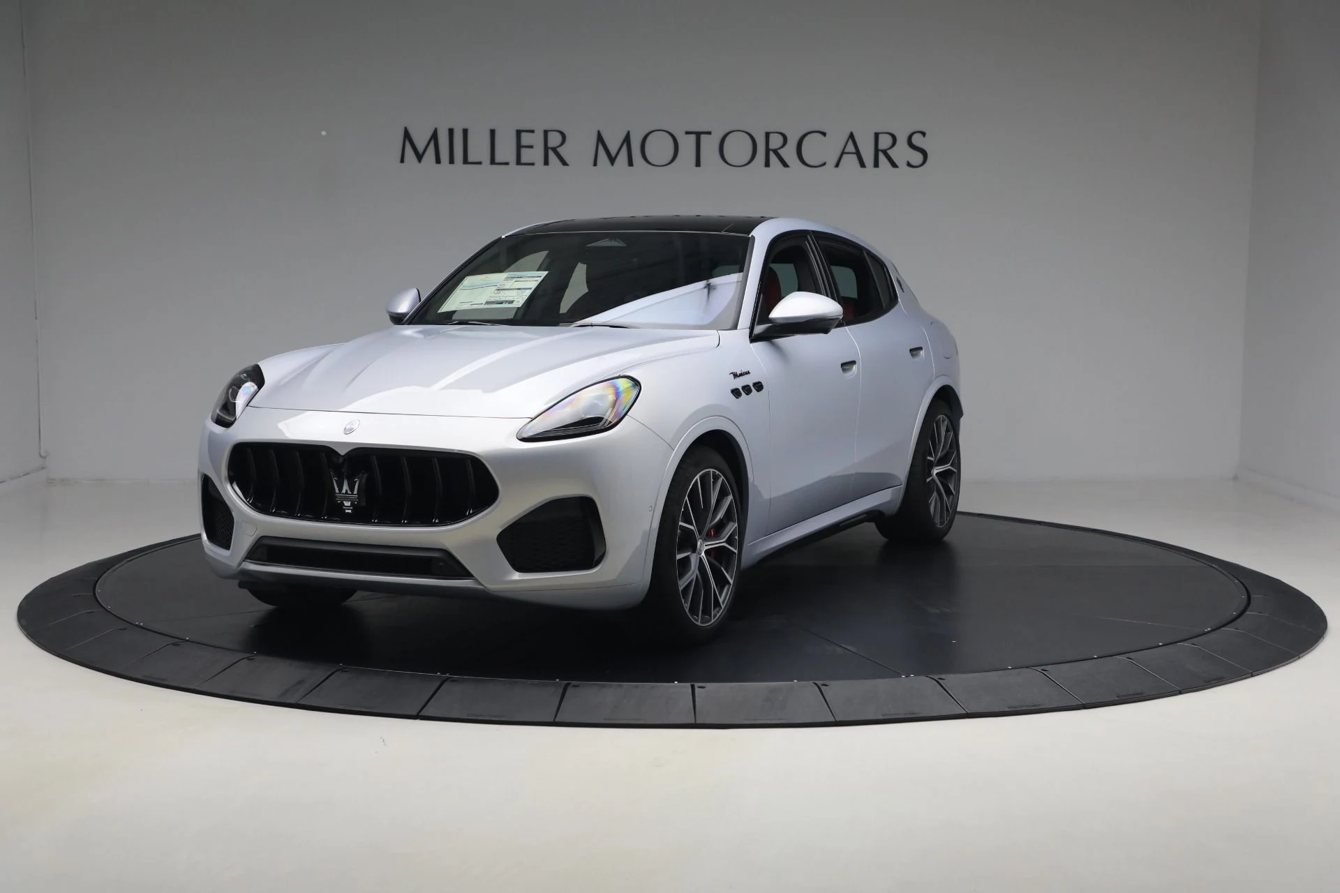 mph001_1077992508_New_2026_Maserati_Grecale_Modena_V6_1778684351_2feae4df1a
