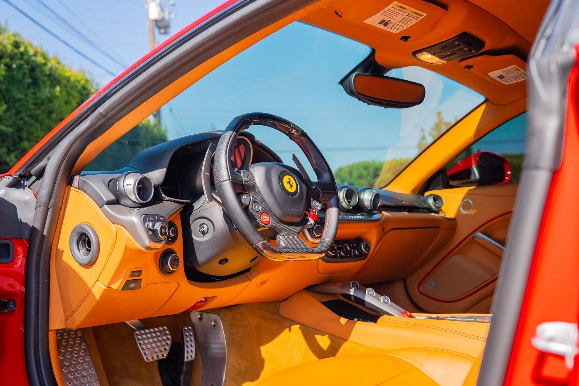 mph001_1082983060_Used_2017_Ferrari_F12berlinetta_1762288797_108ed906e4